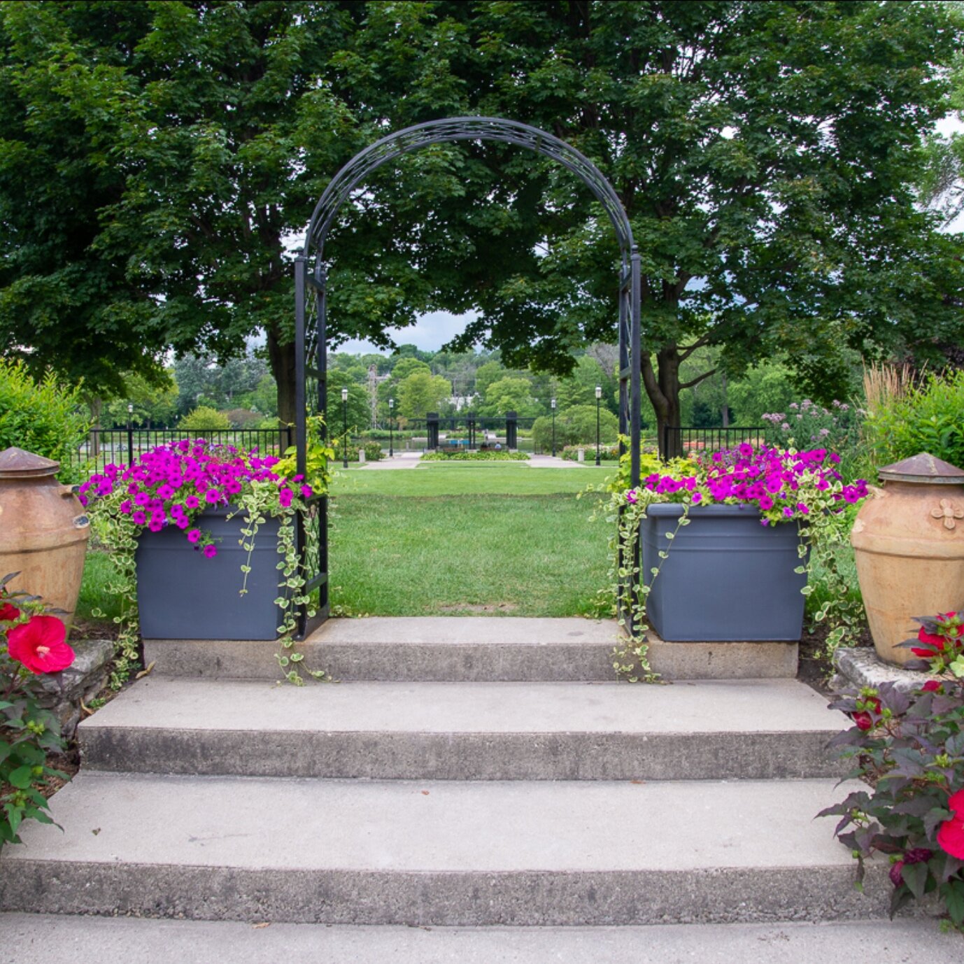 Frame Park Waukesha: Picnic on the lawn with views of the Formal Gardens and Fox River.