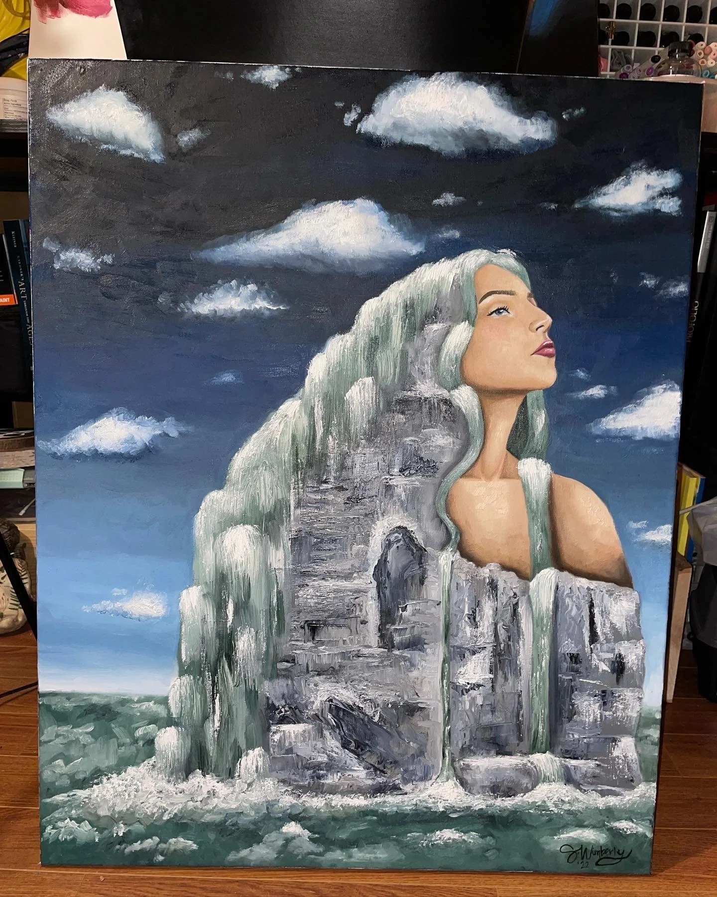 An ocean in between the waves
2022