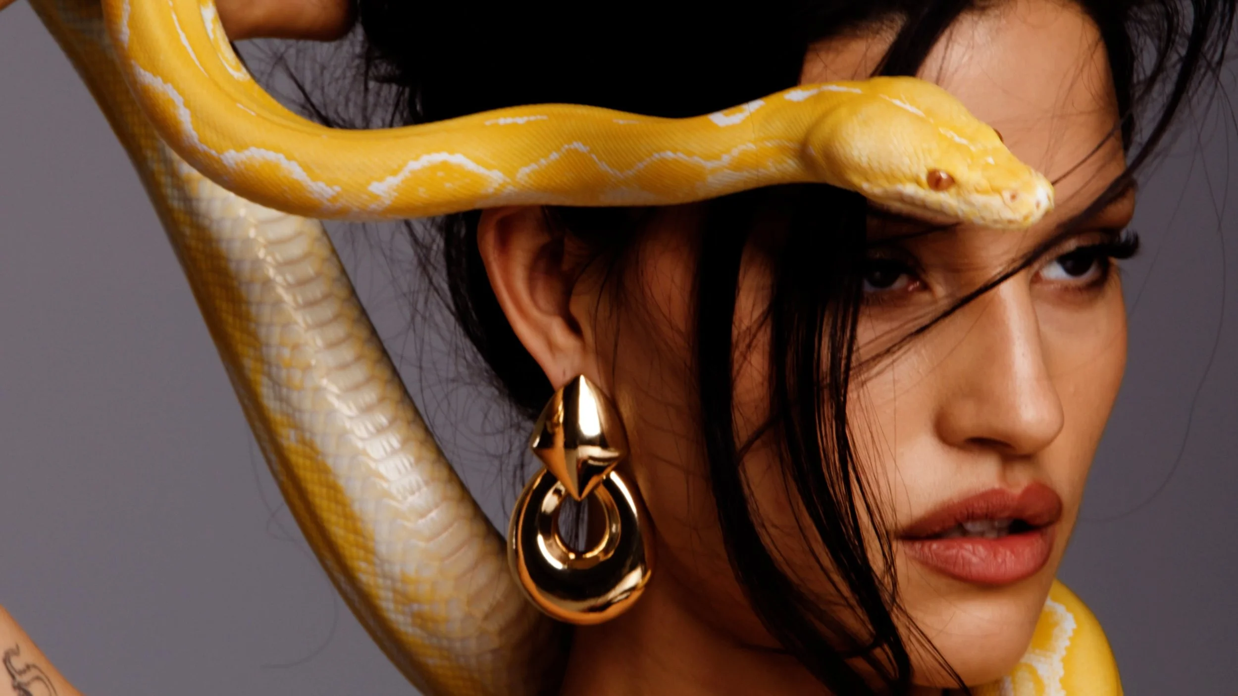 8 Other Reasons Gold Luxe