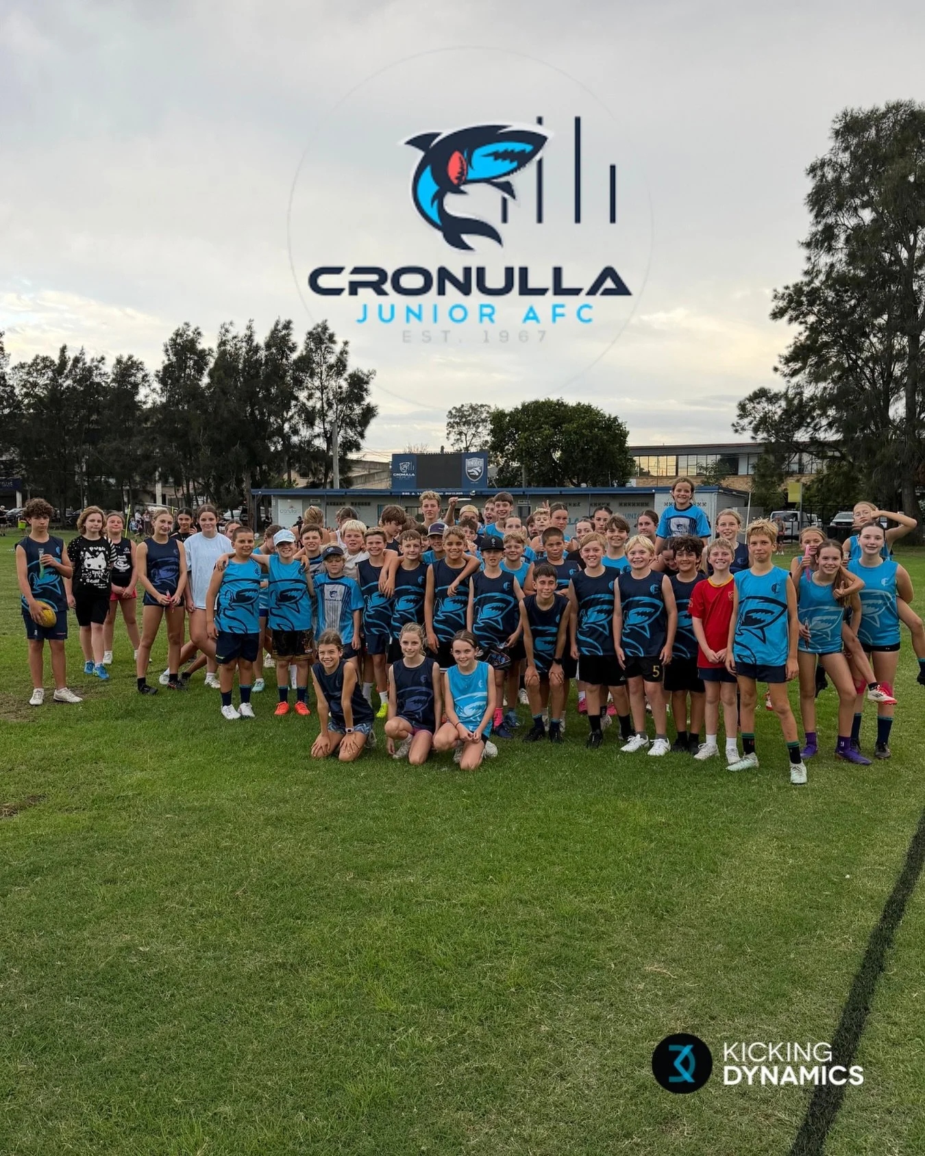 4 weeks ✔️ Pre-Season done ✔️ 

Last night we wrapped up our 4-week program with the @cronullasharksafl U11-15 boys and girls program. 🦈 

Huge effort from all the players - working on different aspects of kicking each week, getting the players to &