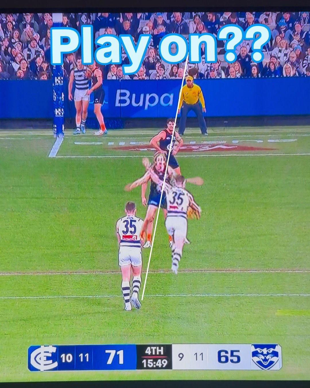 Should this have been called &ldquo;play on&rdquo; based on last nights game? 🧐 

Have to be consistent with it @afl from now on&hellip;. 

🎥 @7afl 

#consistency #umpiring #afl #hawthorn #geelong