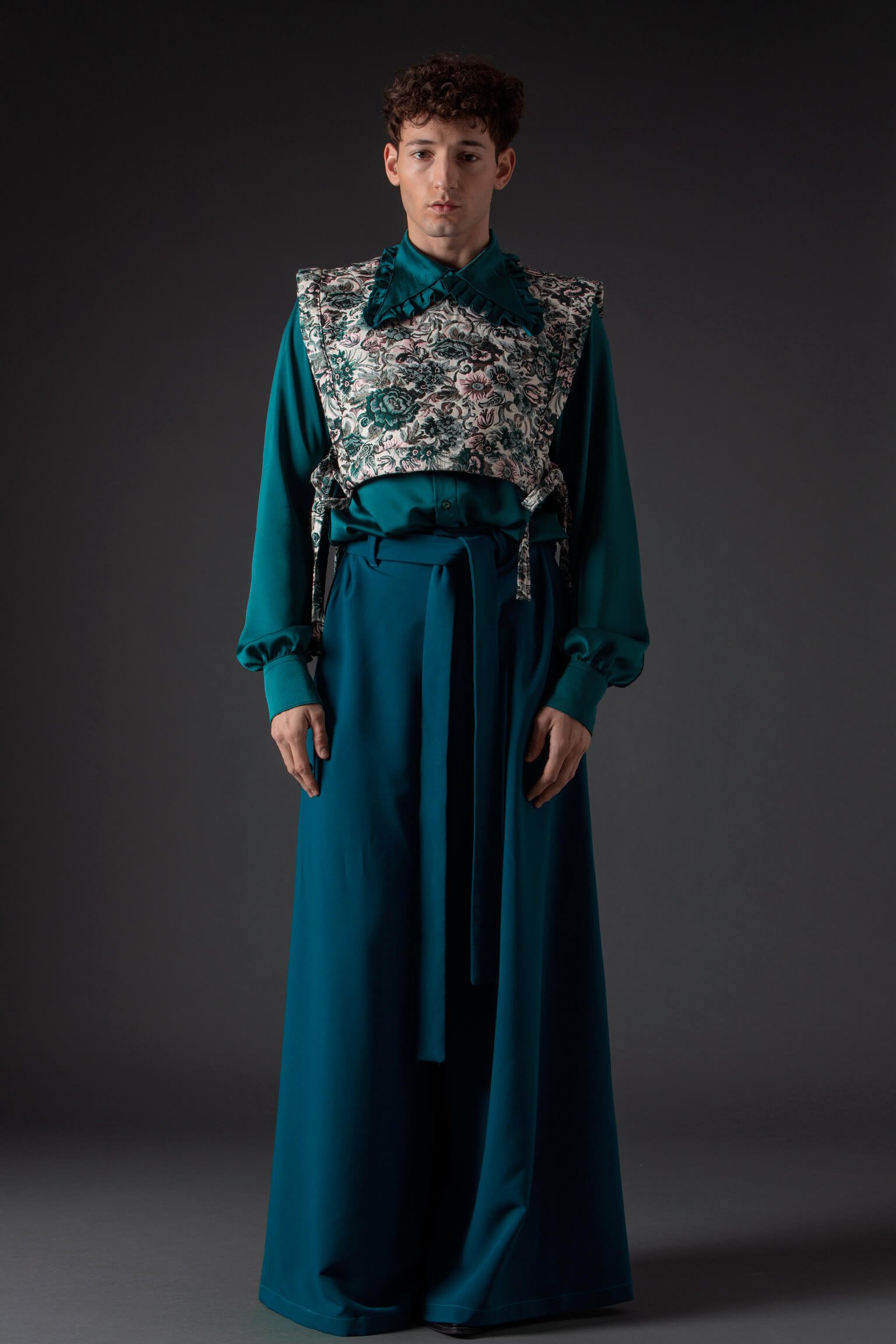 Byroses_Regent_Front_Full.jpeg