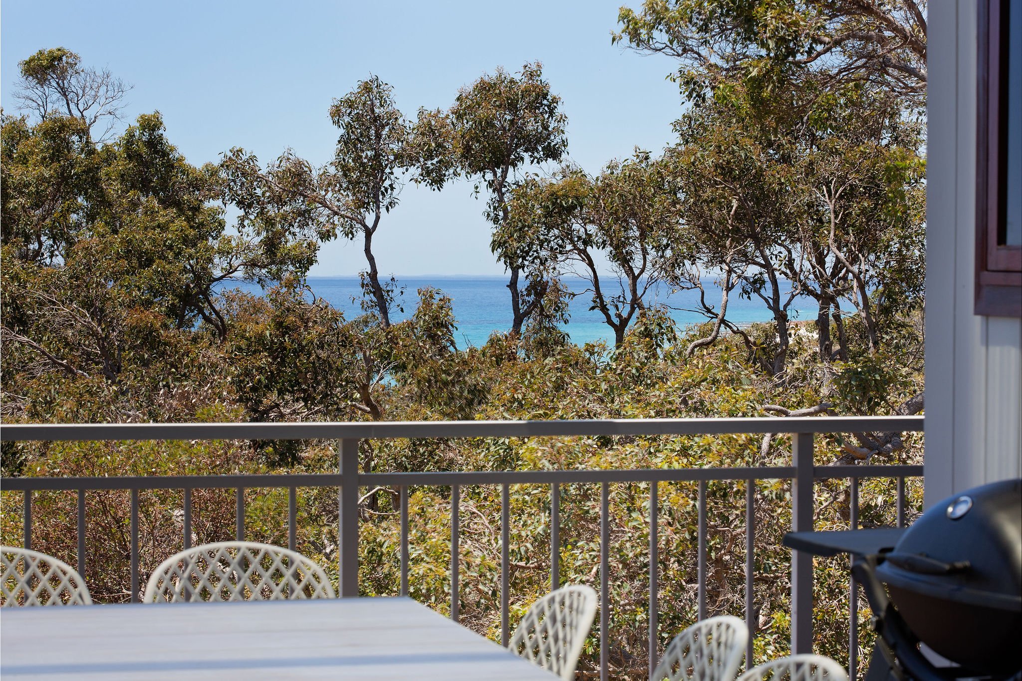 EagleCres14-2_Alfresco-1.jpg