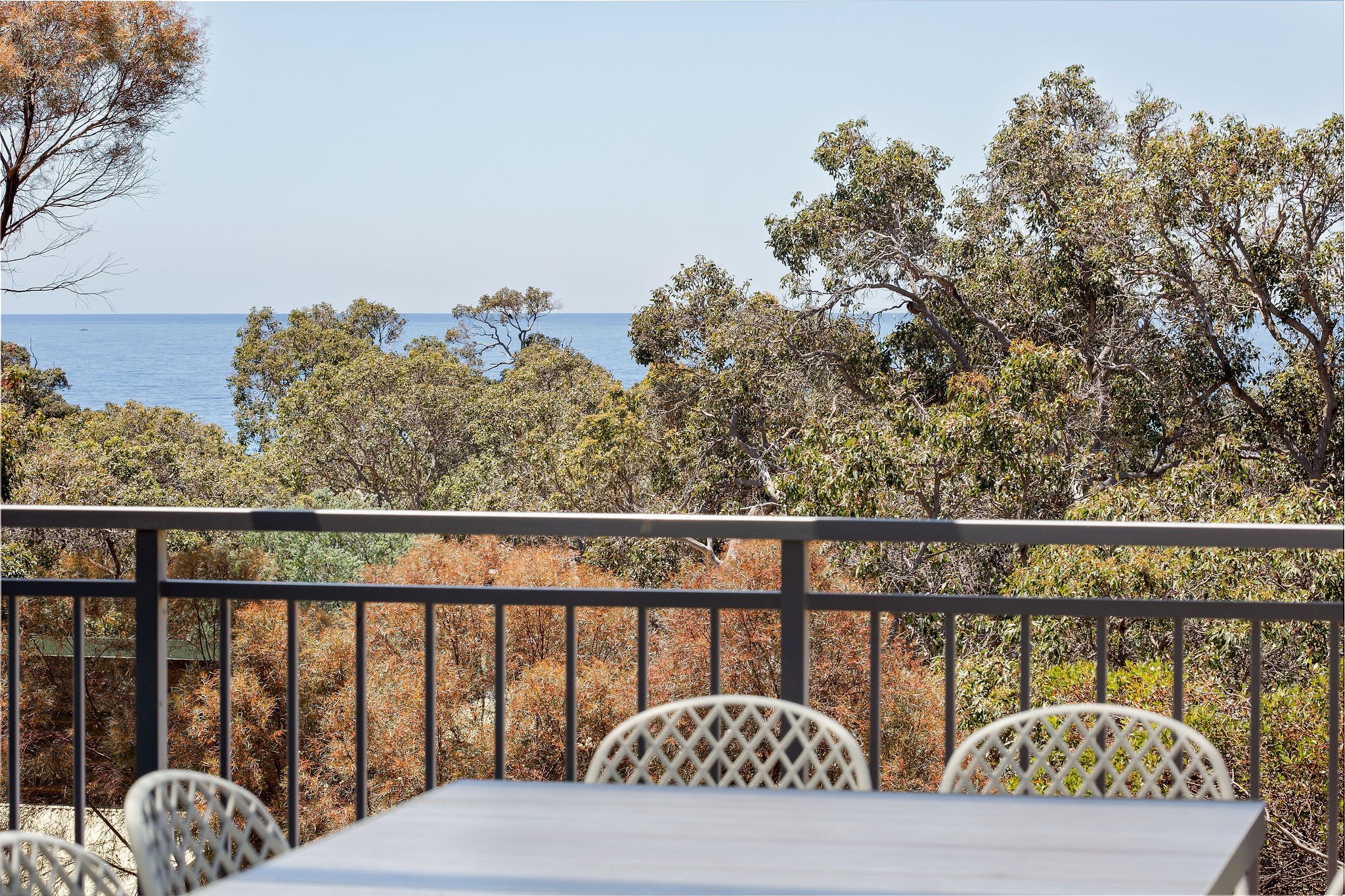 EagleCres14-2_Alfresco-2.jpg
