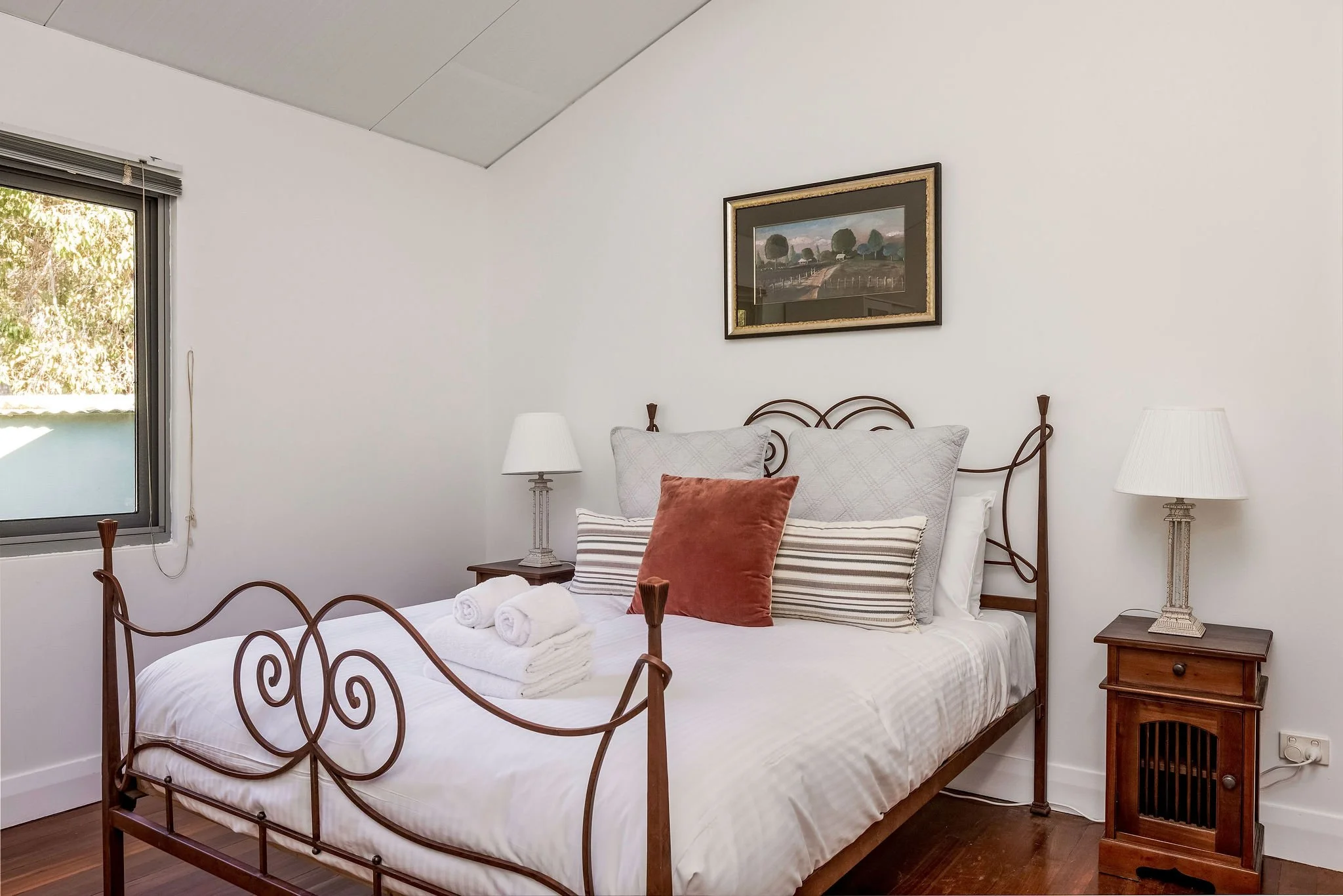 Lochinvar22_Bed2-6.jpg