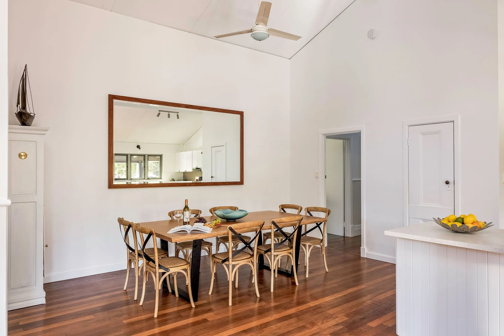 Lochinvar22_Dining-4.jpg