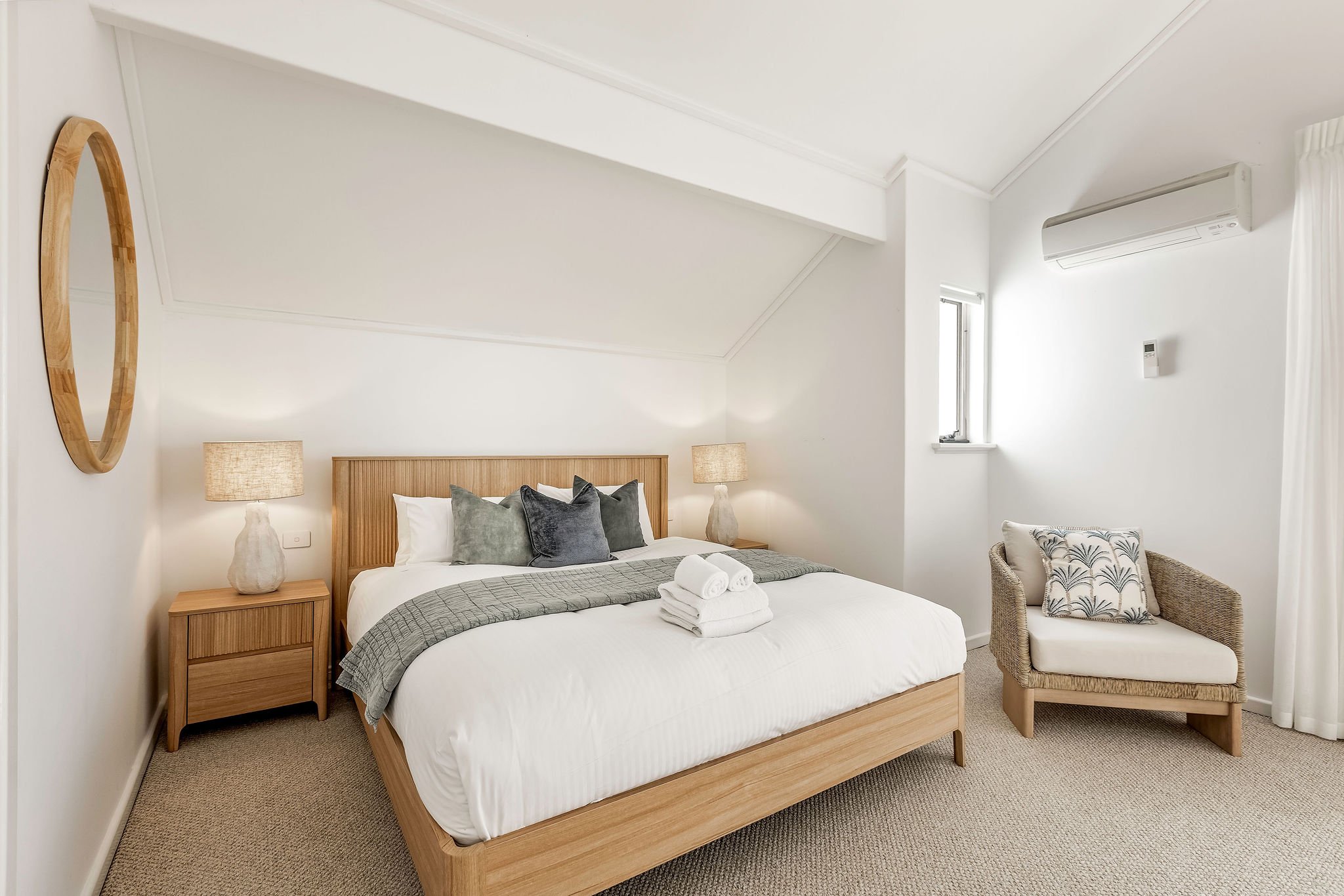 Bayview70a_Shoot2_Bed1-3.jpg