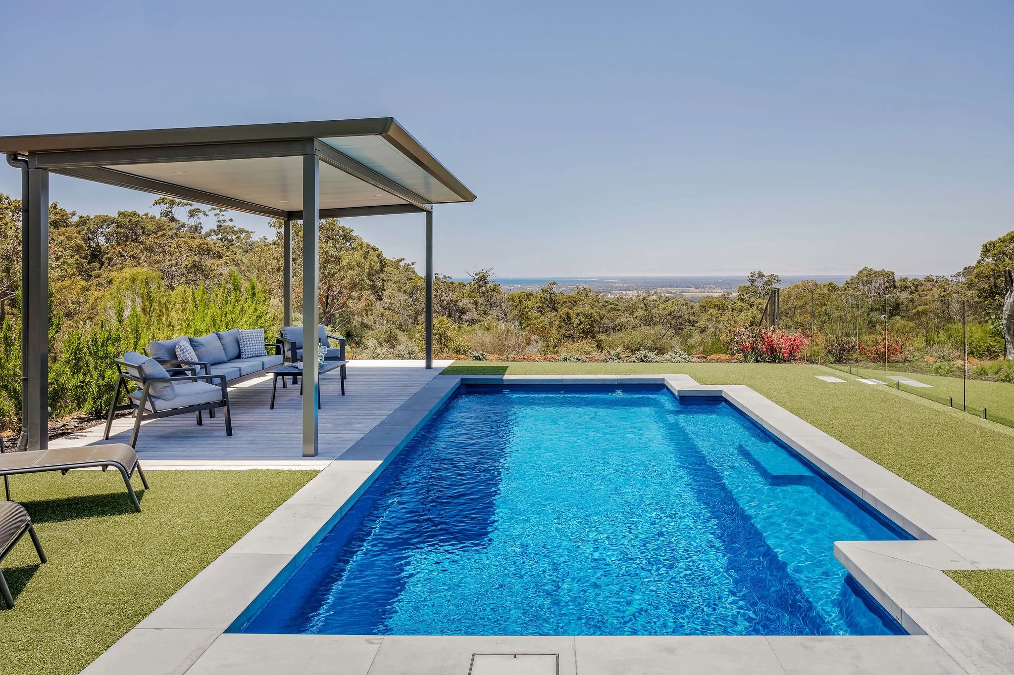 Panoramic2_Externals_Pool-10.jpg