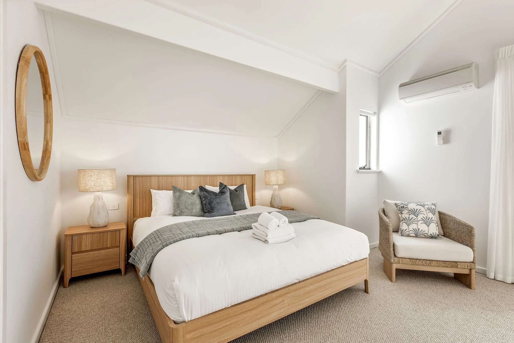 Bayview70a_Shoot2_Bed1-3.jpg