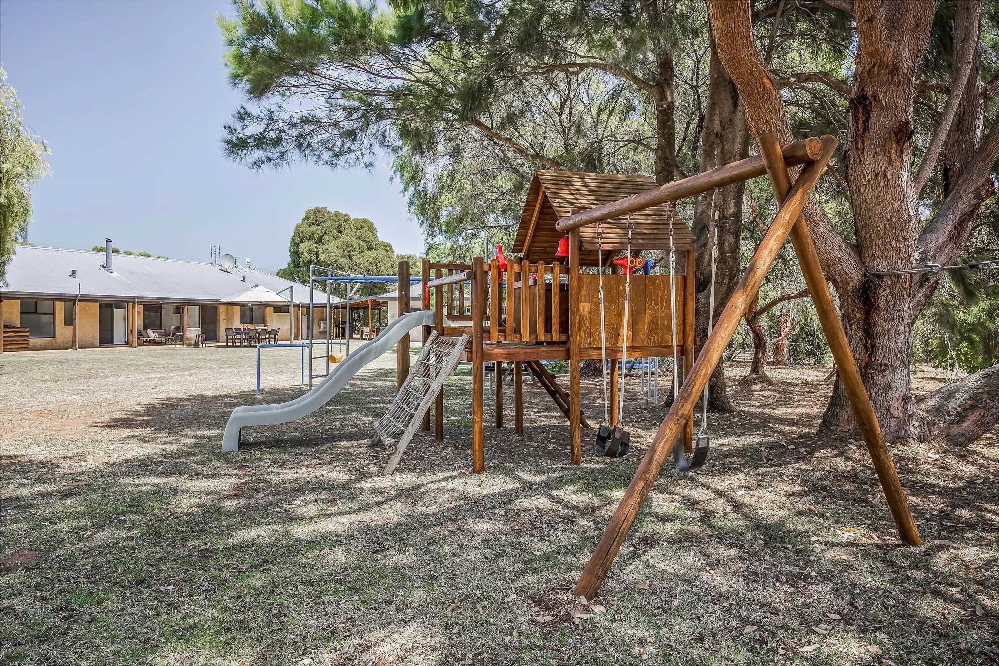 Howson96_Playground-4.jpg