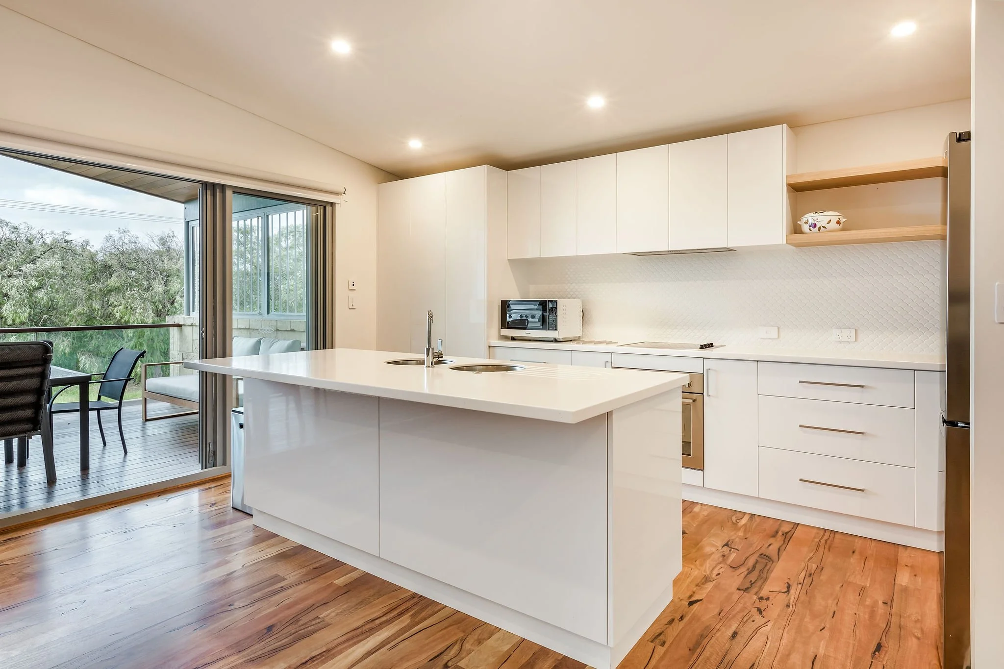 GBR400_Kitchen-2.jpg