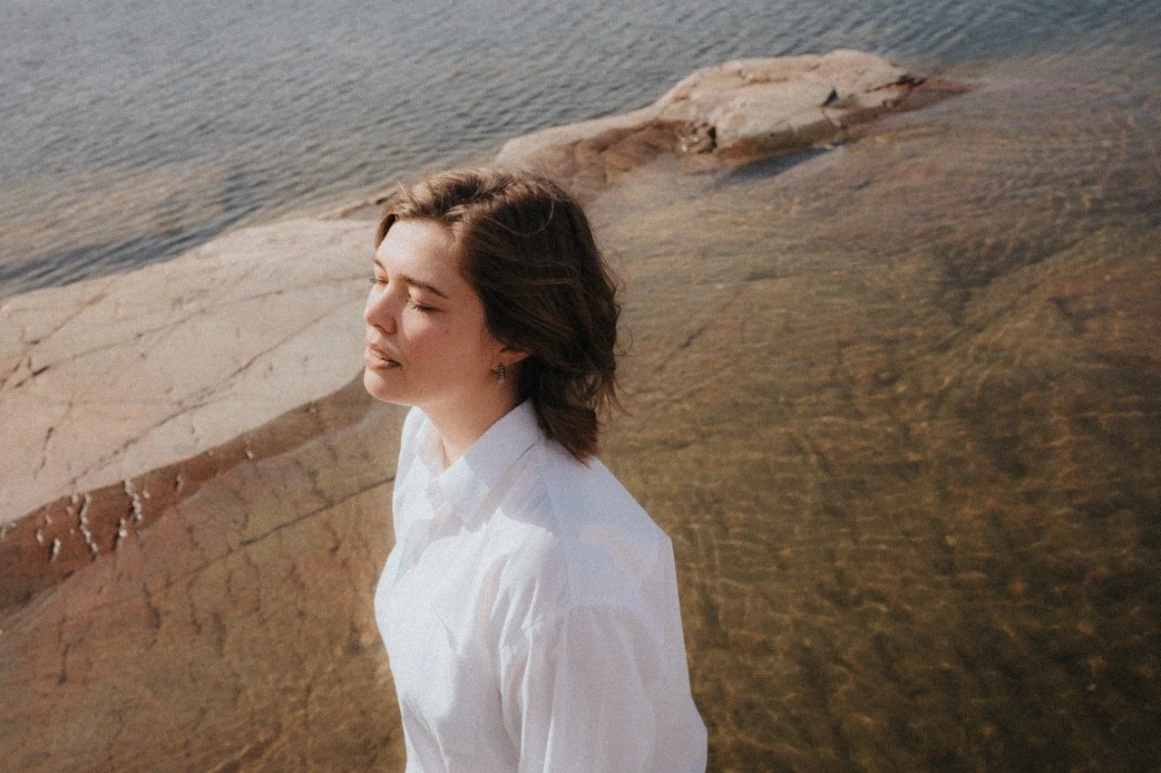 Säg mig_Pressbild_Liam Johansson_5 Large.jpeg