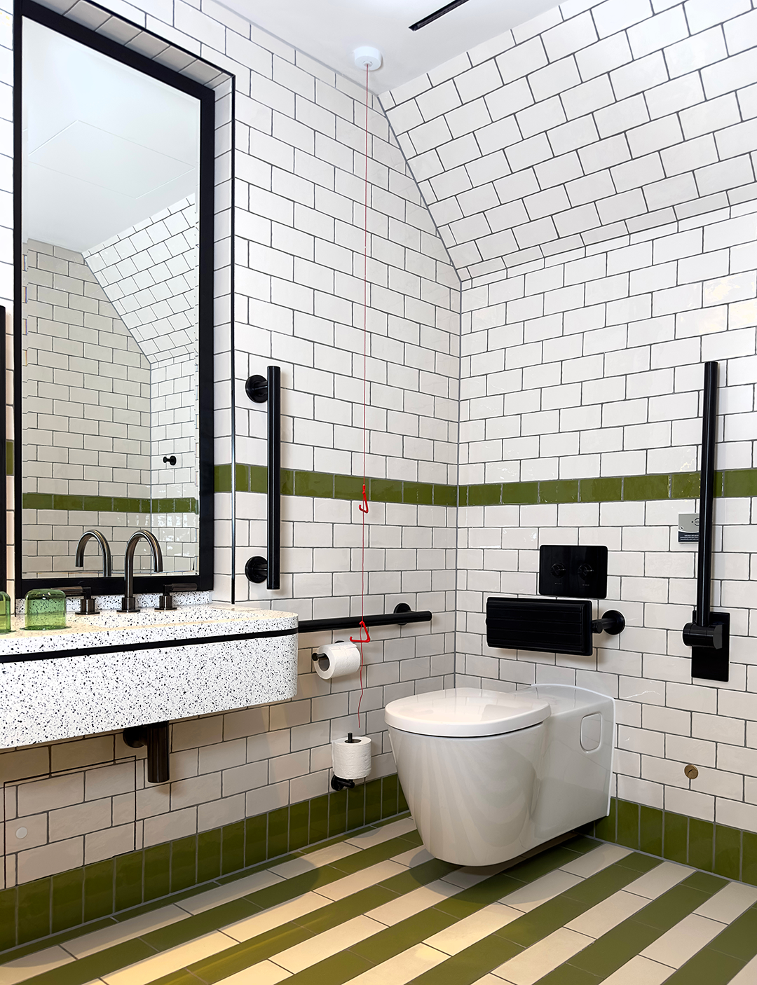 Fitzroy Hyde Hotel Toilet.png