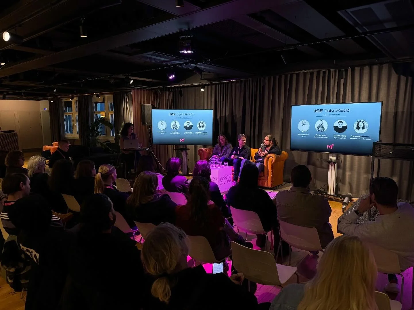 Tack till alla som deltog p&aring; MMF Talks Radio! 📻 

I panelen s&aring;g vi Mari Hesthammer (SR), Robert Sehlberg (Viaplay Group) &amp; Thomas Hansen (Bauer Media) som samtliga arbetar p&aring; n&aring;gra av landets st&ouml;rsta radiostationer.
