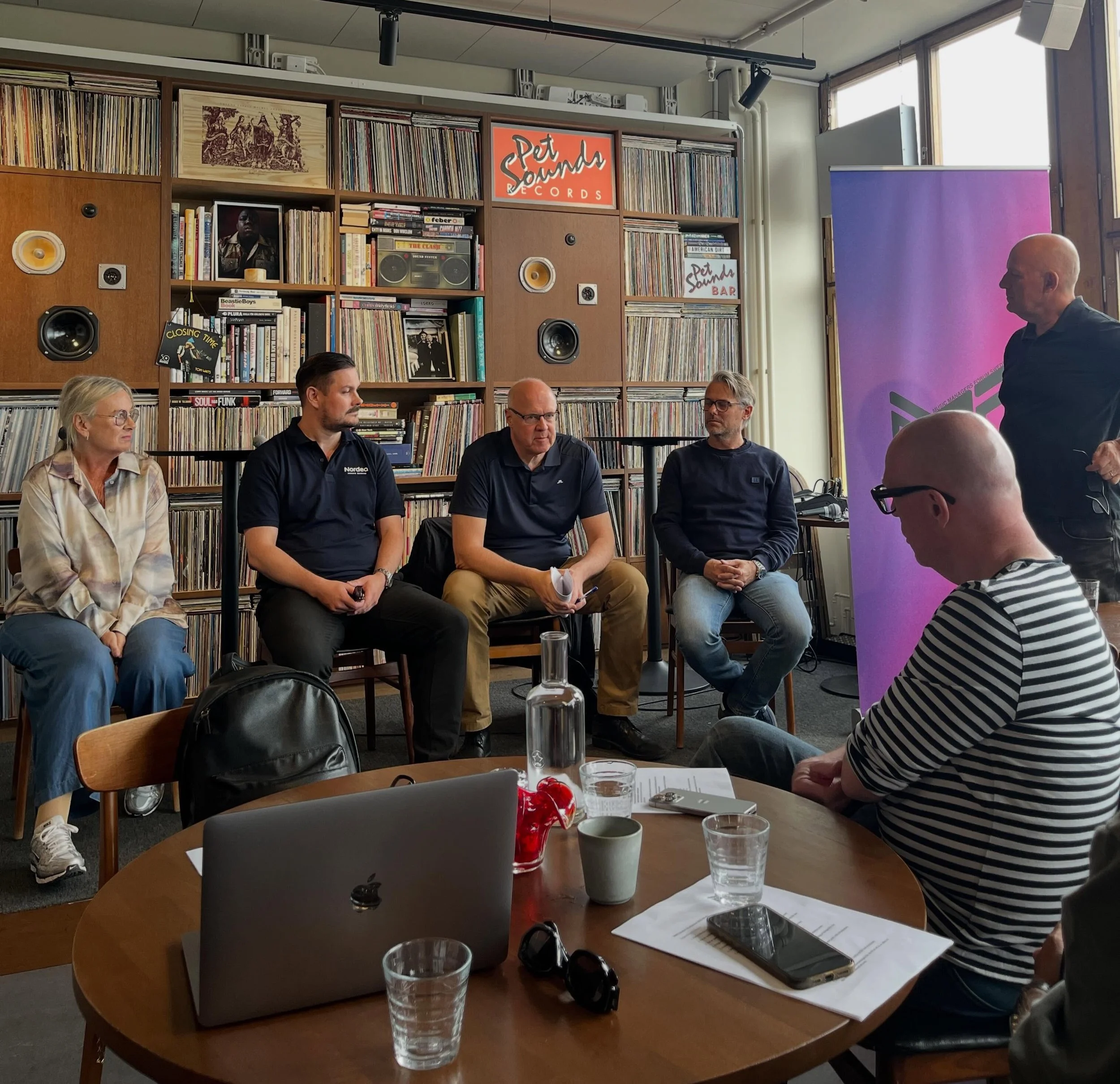 💗Stort tack till @petsoundsbarofficial f&ouml;r att MMF Sweden fick h&aring;lla sin &aring;rliga st&auml;mma hos er!

Under &aring;rsst&auml;mman summerades verksamhets&aring;ret som g&aring;tt och f&ouml;reningens framtida arbete diskuterades. Medl