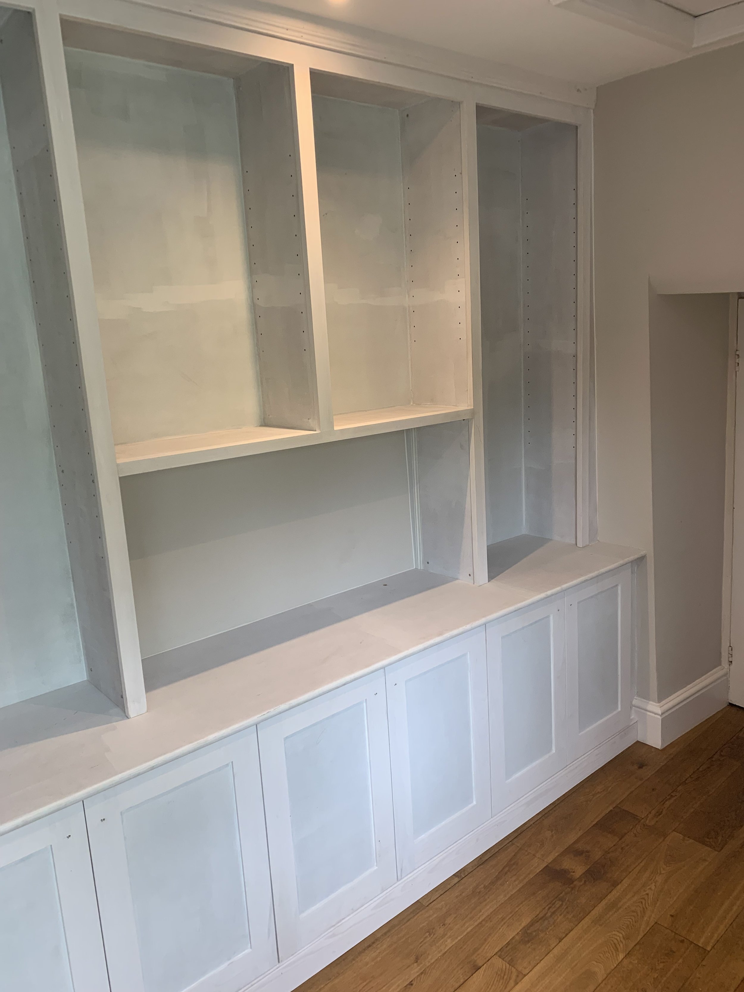 15.1) Cabinet!.jpg