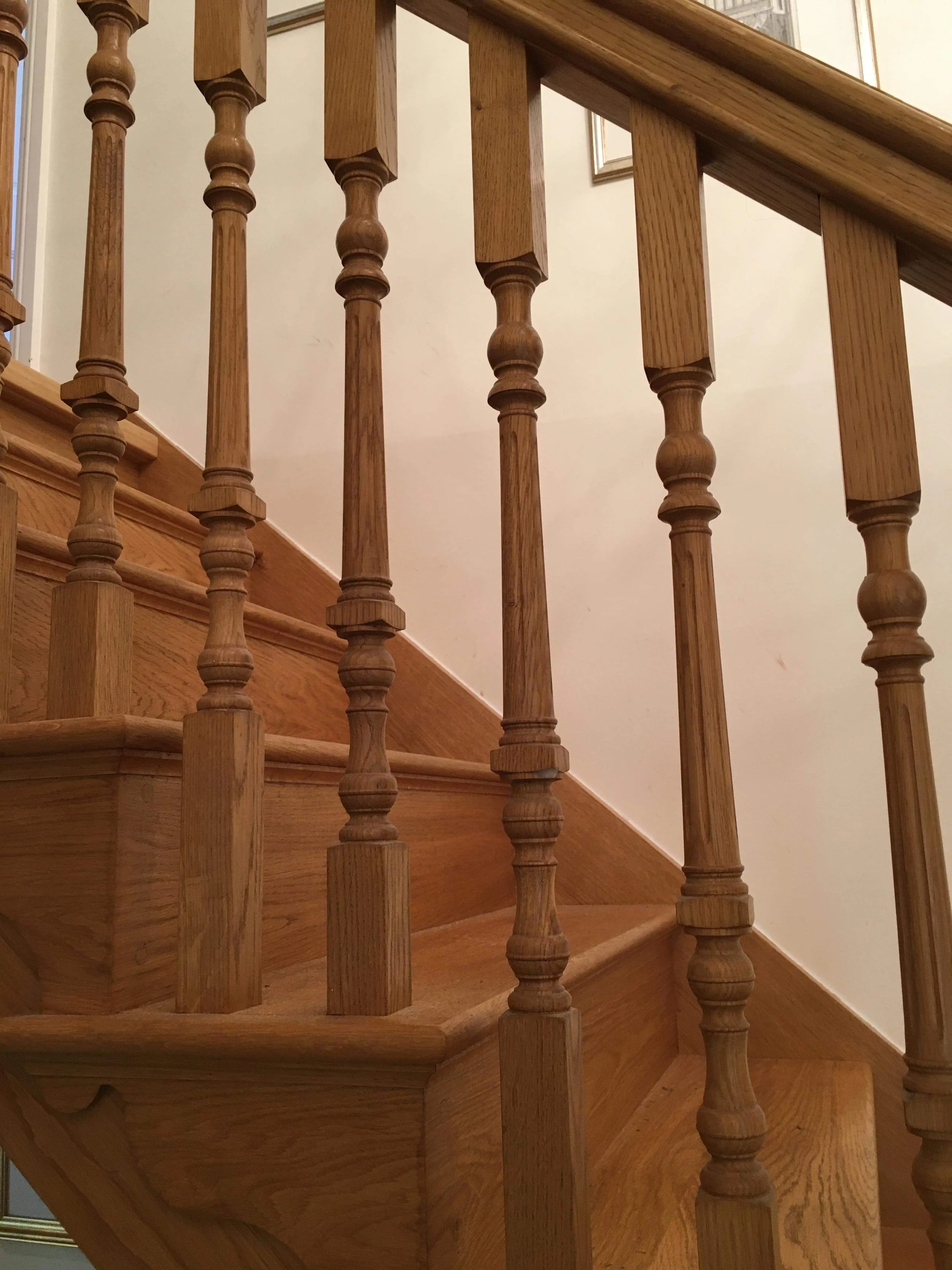 1.6) Staircase!.JPG
