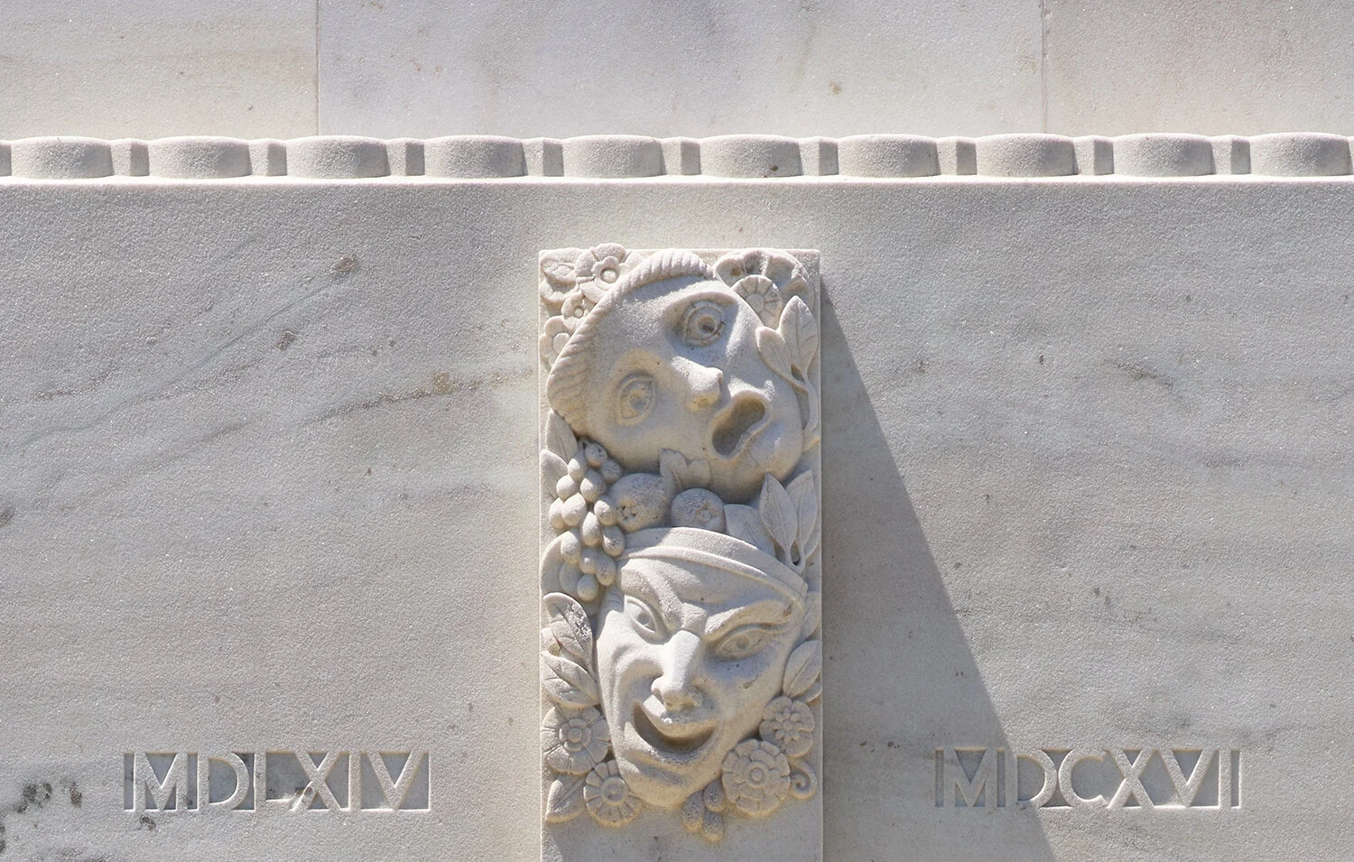 All photographs of the Folger Shakespeare Library by Prakash Patel Photography.
