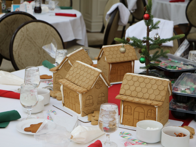 Gingerbread House Decorating