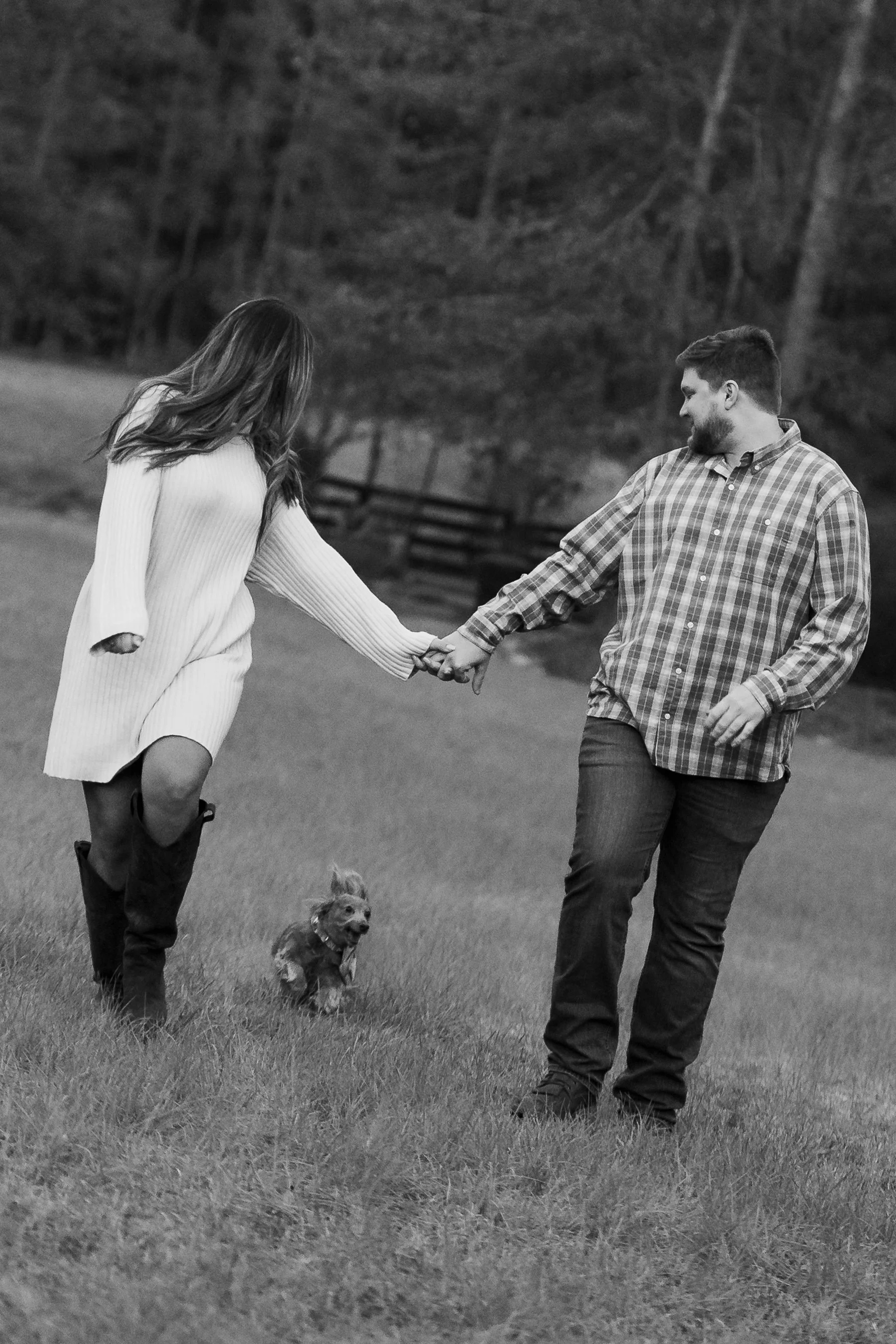 serenbe-engagement-session-beth-and-keegan-black-and-white-field-run.jpg
