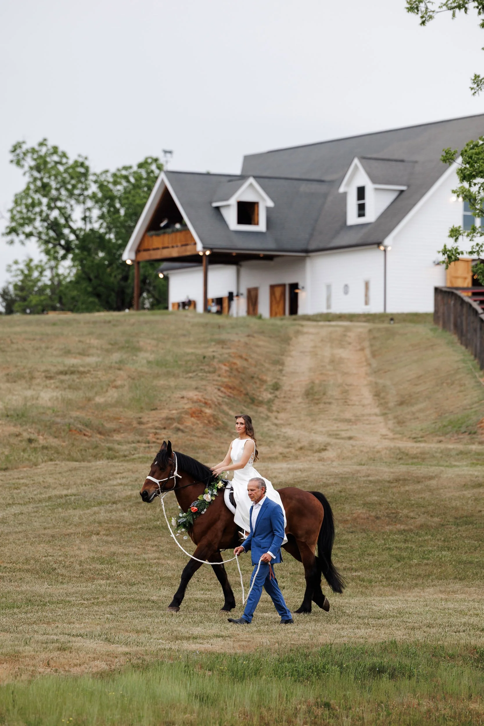 lavonia-ga-farm-wedding-ceremony-02.jpg