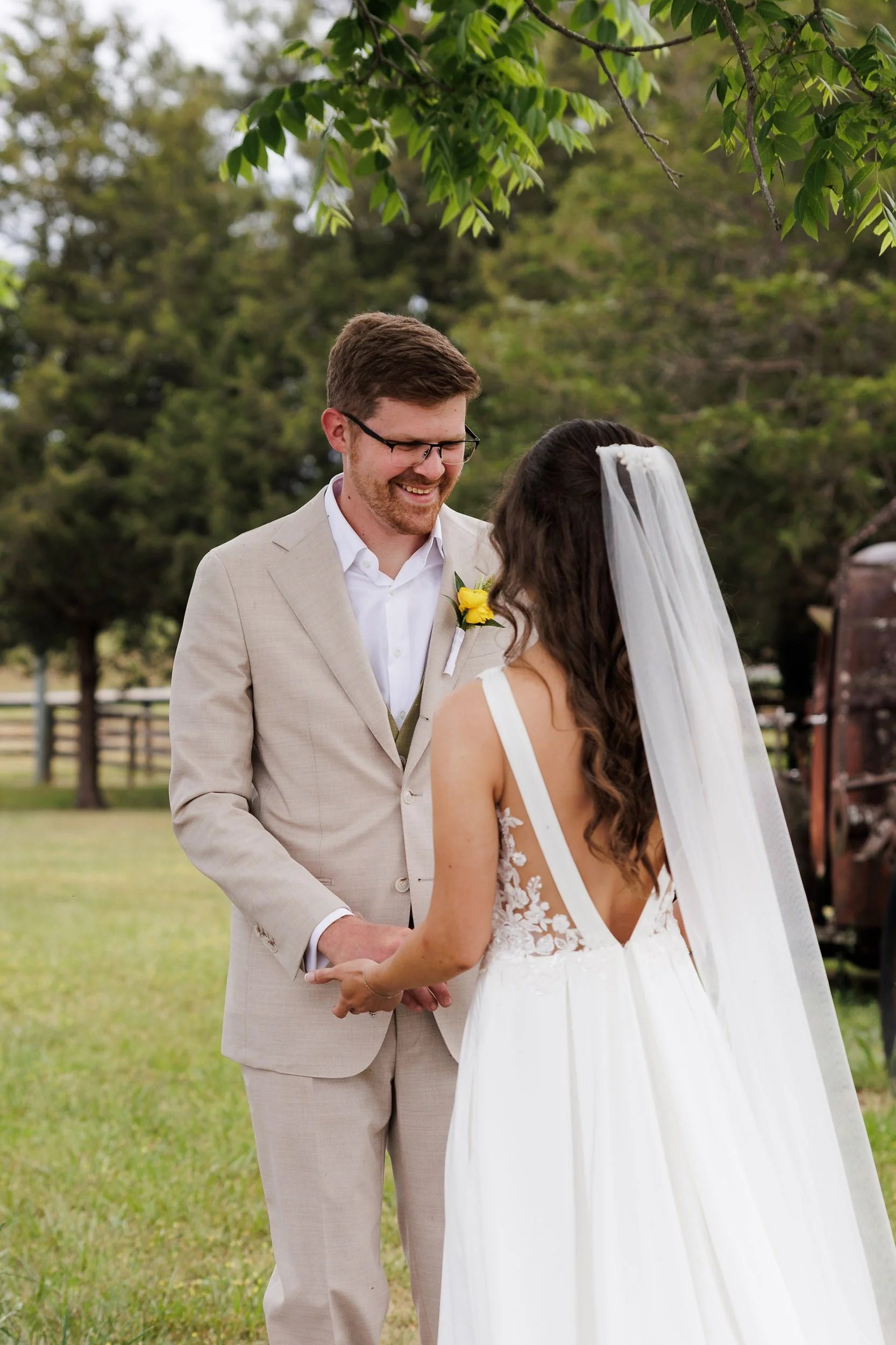 hart-acres-wedding-photographer-bride-groom-portrait-01.jpg
