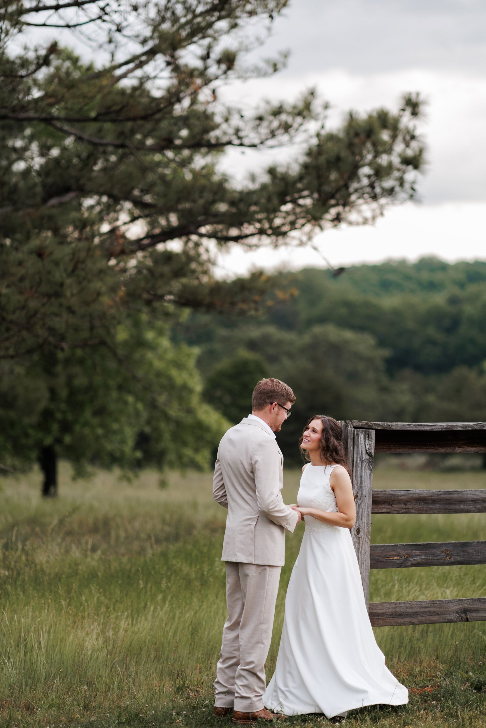 hart-acres-wedding-photographer-bride-groom-portrait-25.jpg