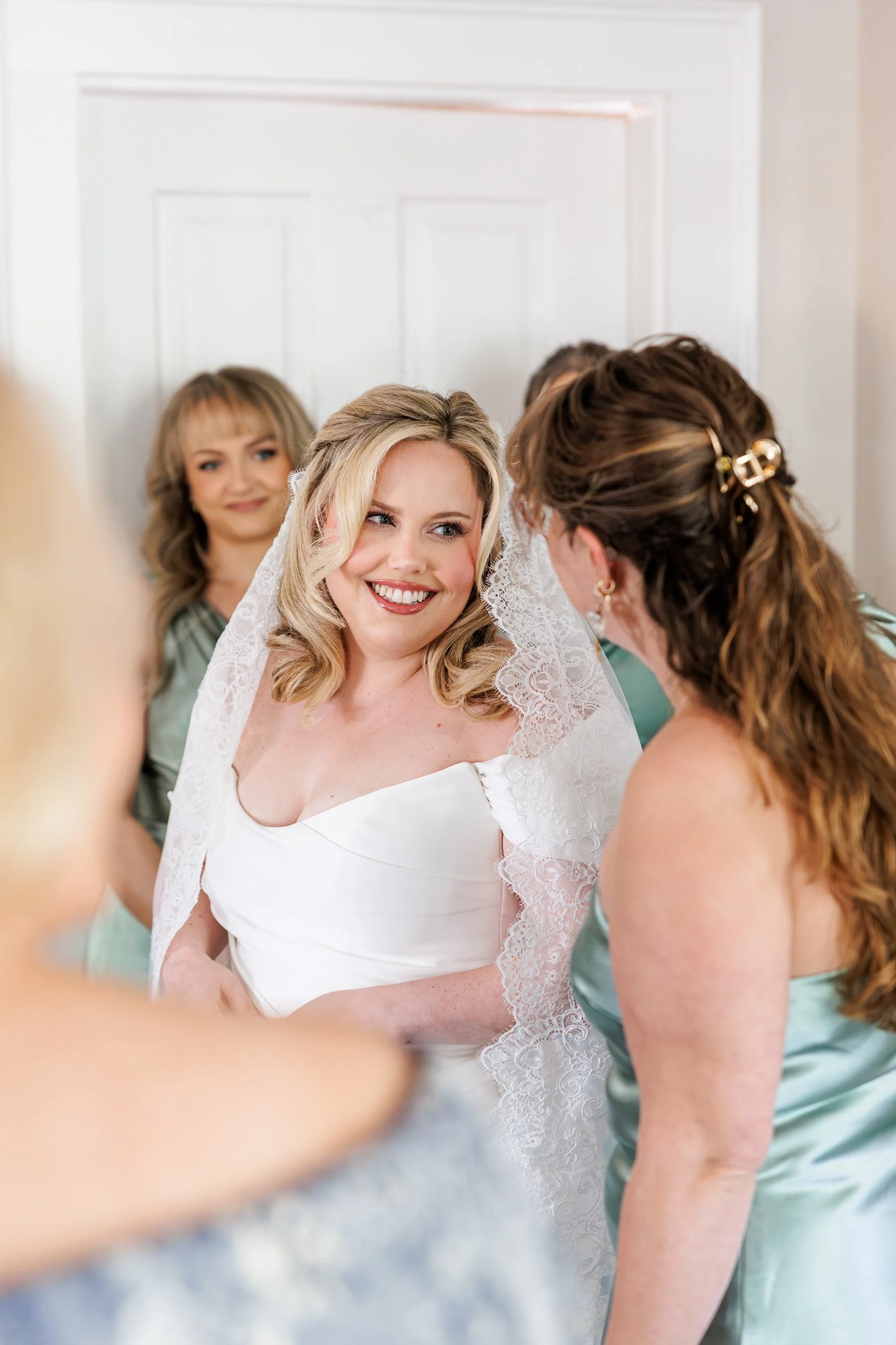 florida-wedding-getting-ready-16.jpg