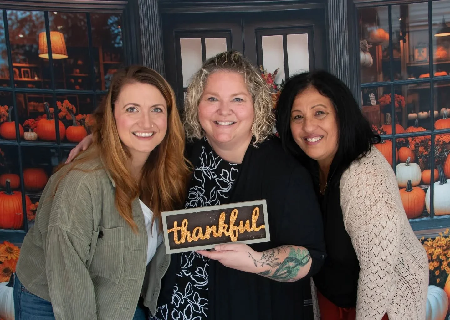 More beautiful faces captured today as we wrap up November!! 🤍❤️ So thankful for all of these beautiful people!!