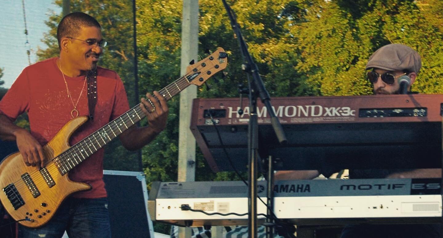 HAPPY BIRTHDAY to the amazing @oteil_burbridge!