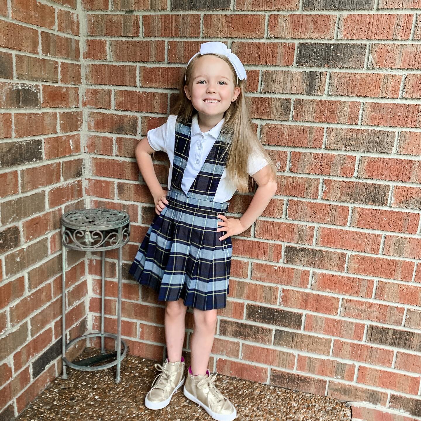 First day of 1st grade! Actually it's the first day in 5 months 🤯🤯 We had to make a tough decision between taking her out of the school she worked hard to get into or going into school with masks on and other restrictions including mom and dad not 