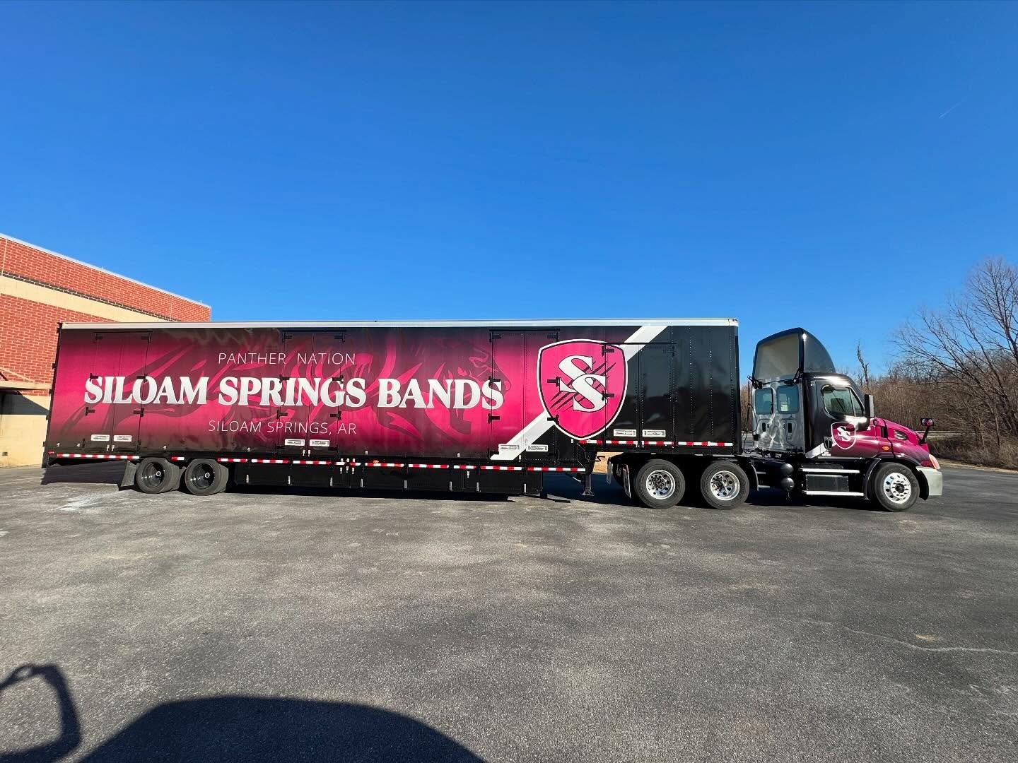 BIG NEWS, SILOAM SPRINGS BAND FAMILY!! 
We are beyond excited to announce the arrival of our new band truck and semi-trailer! This is a HUGE milestone for our program and marks the beginning of a new era for the Siloam Springs Band.
A massive THANK Y