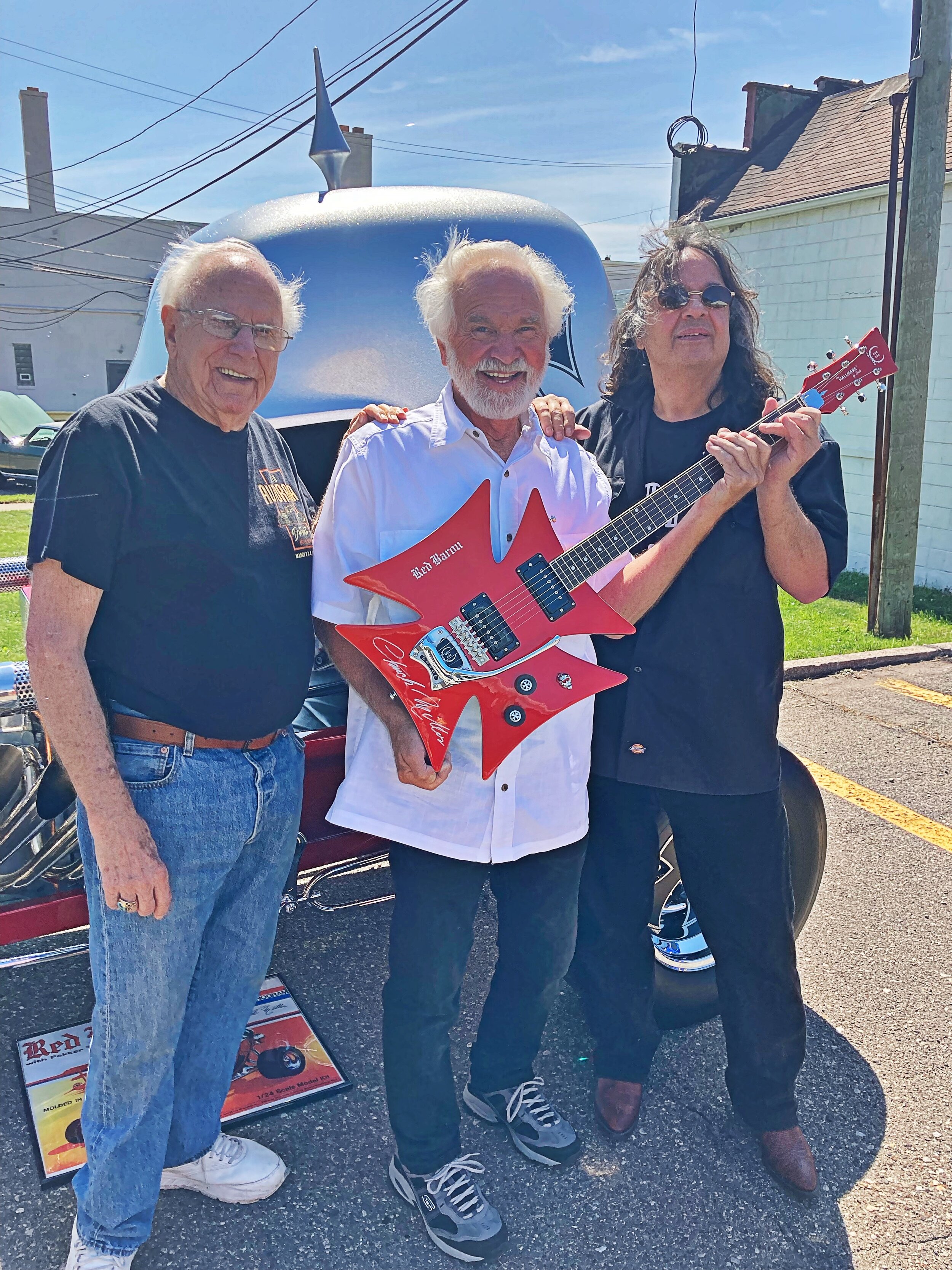  Bob Larivee Sr, Chuck Miller, and Bob Shade, founder of Hallmark Guitars 