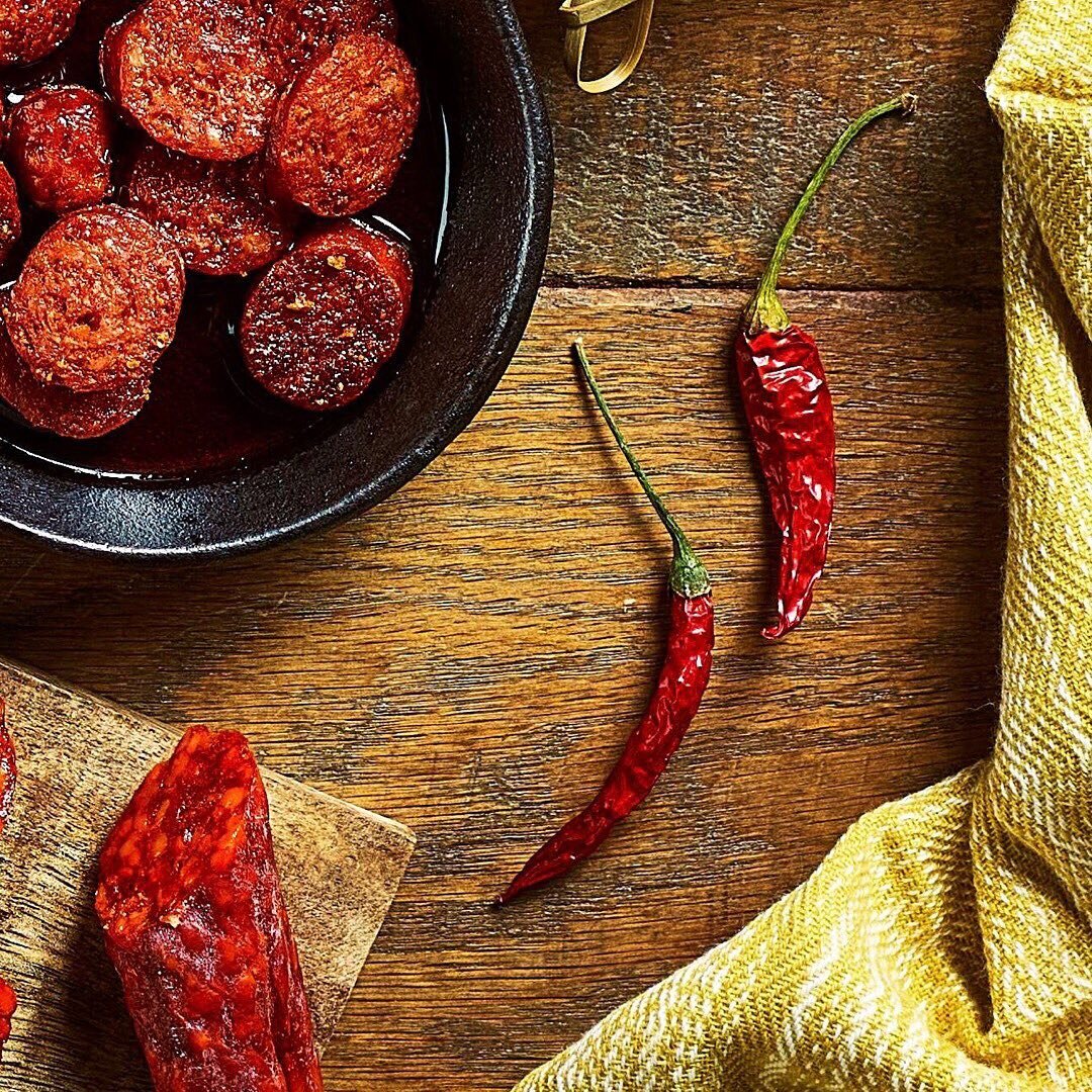 Recreate the tapas experience at home.
First dish &ldquo;Caprichos de Chorizo&rdquo;. A traditional whole chorizo, delicious simply sliced and served, or pan fried to enhance the flavour