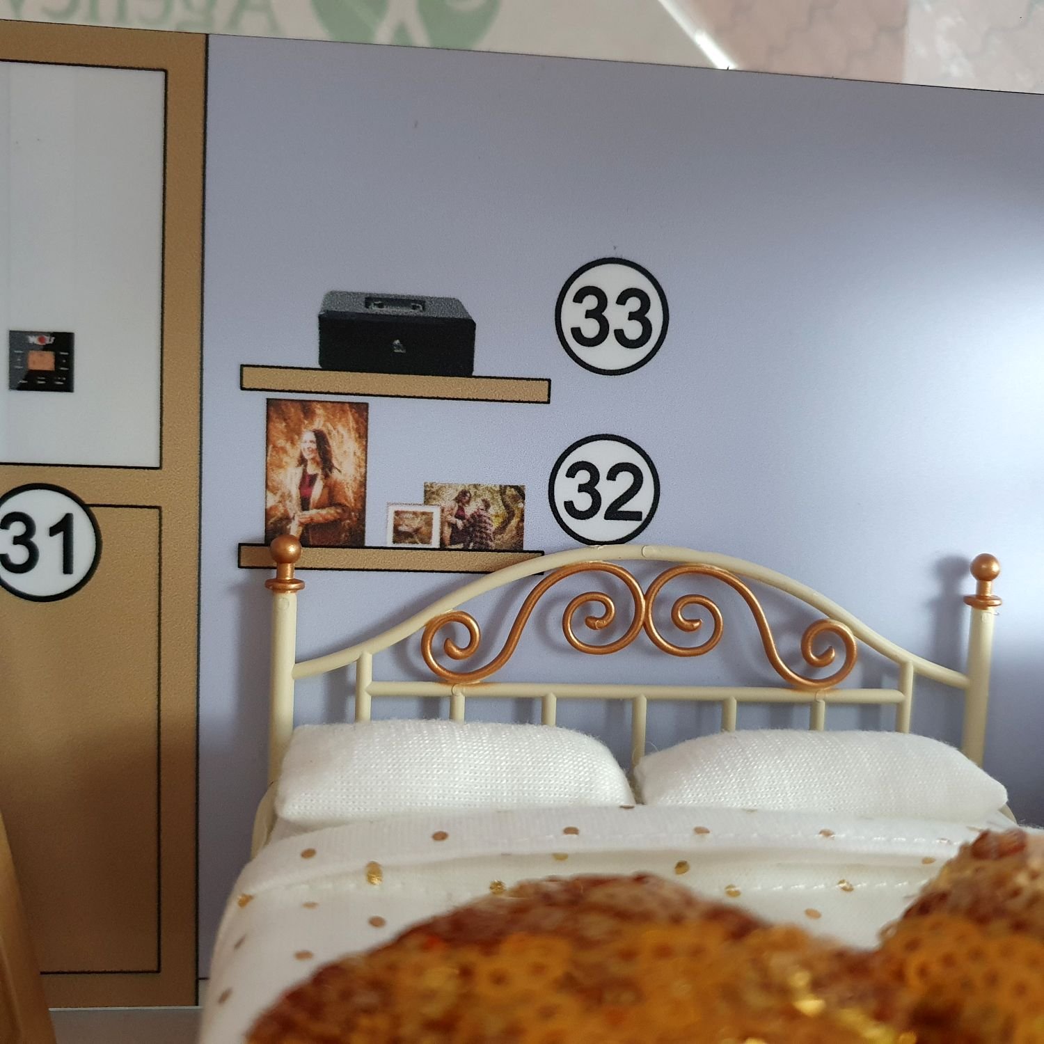 32 - Sentimental items