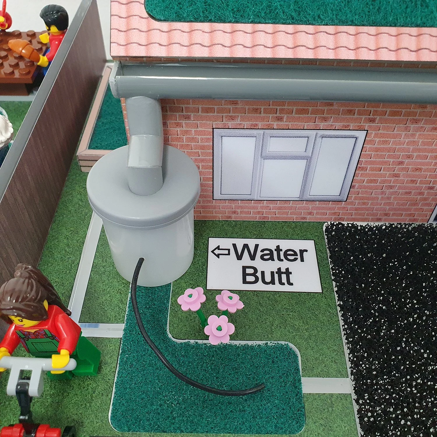 ecostyle-suds-model-miniature-version-water-butt-web-v1.jpg