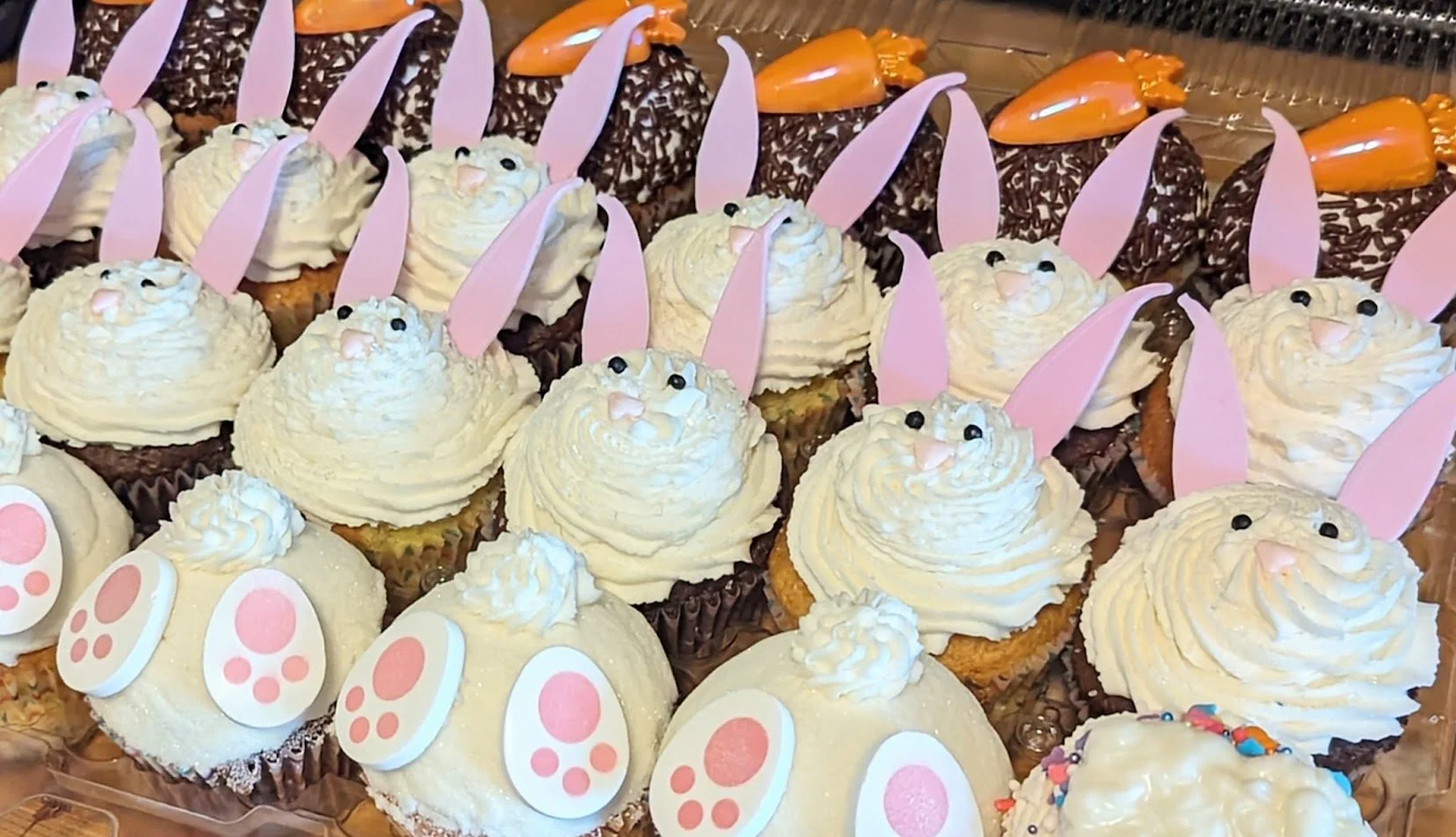 bunny cupcakes.jpg