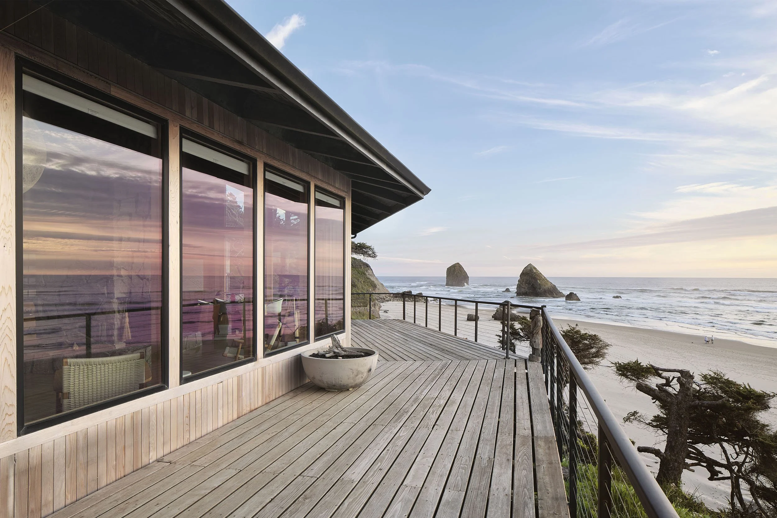 SS-02 Cannon Beach Modern.jpg