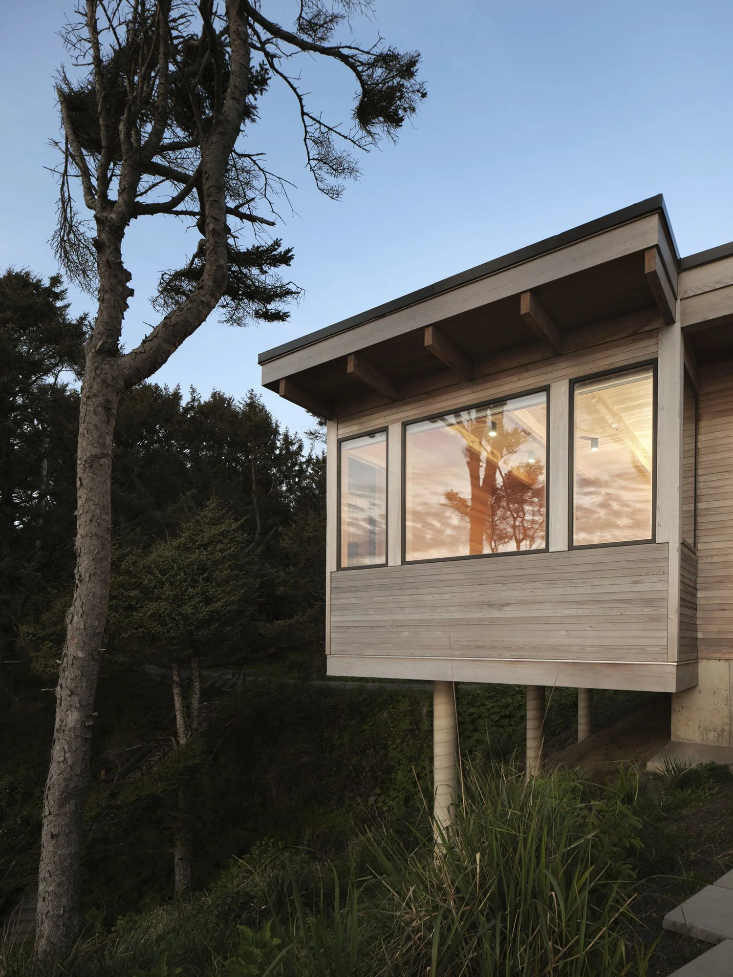 Cannon Beach Modern 14.jpg