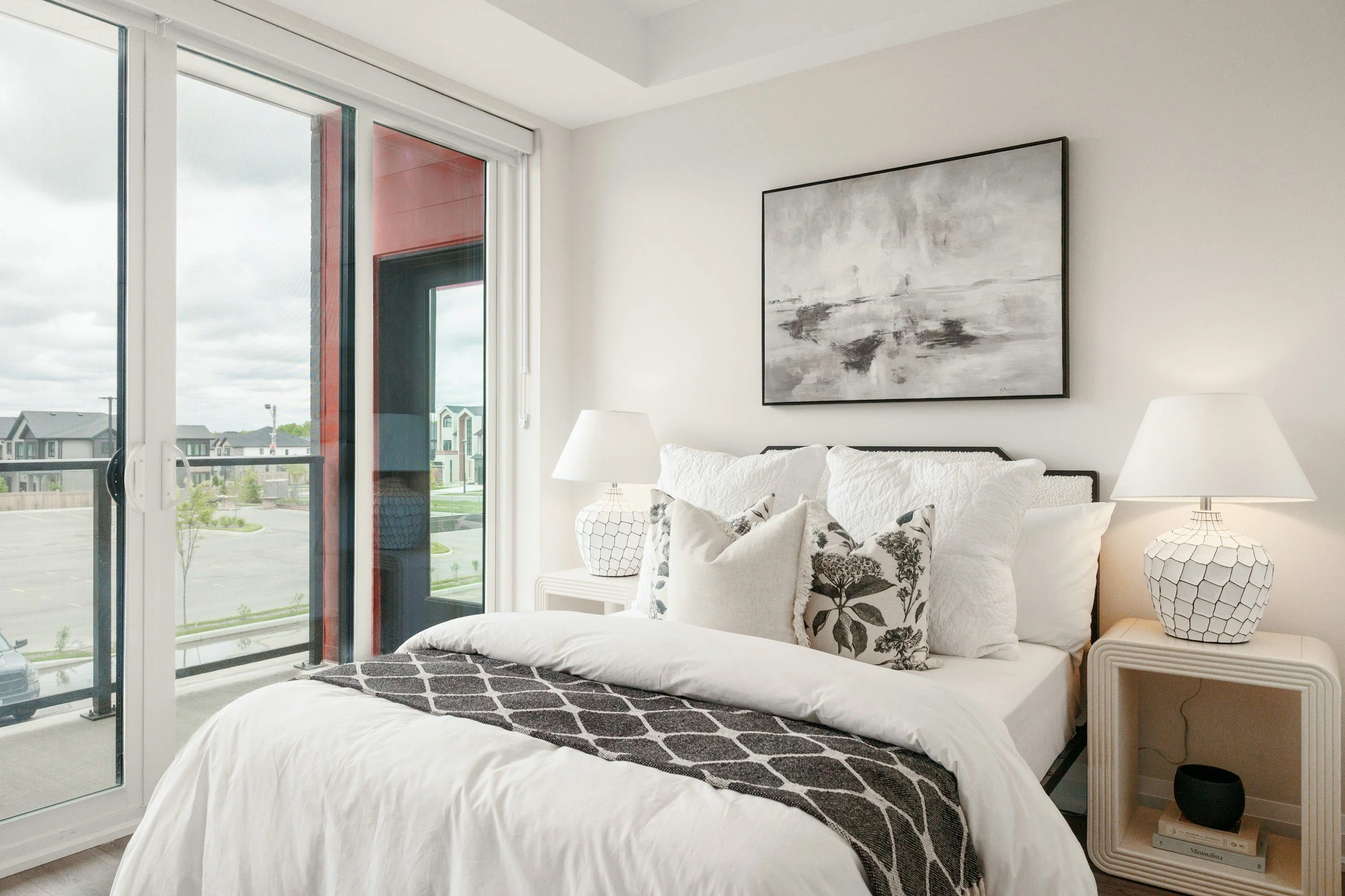 modern bedroom, beautiful lampstand