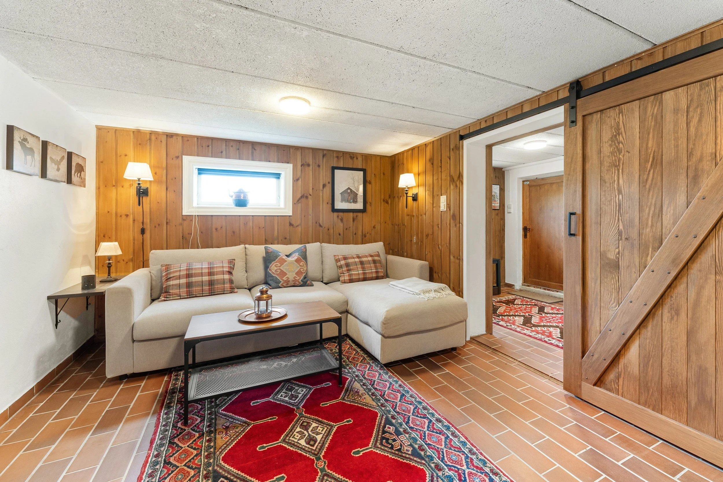 living room with sliding barn doors