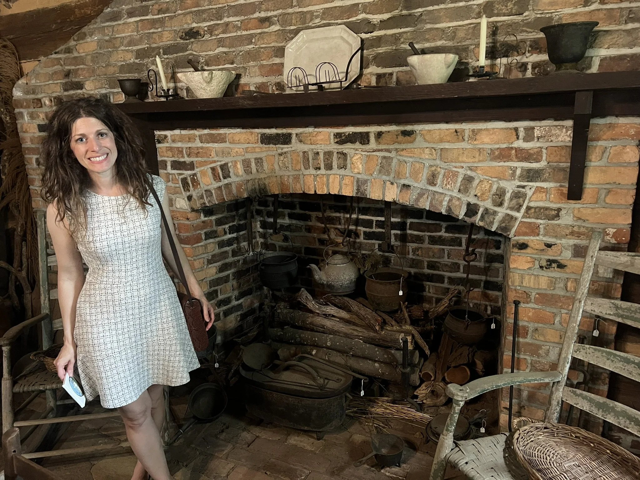 301 (LI-FB) - Fort Hill kitchen.JPEG