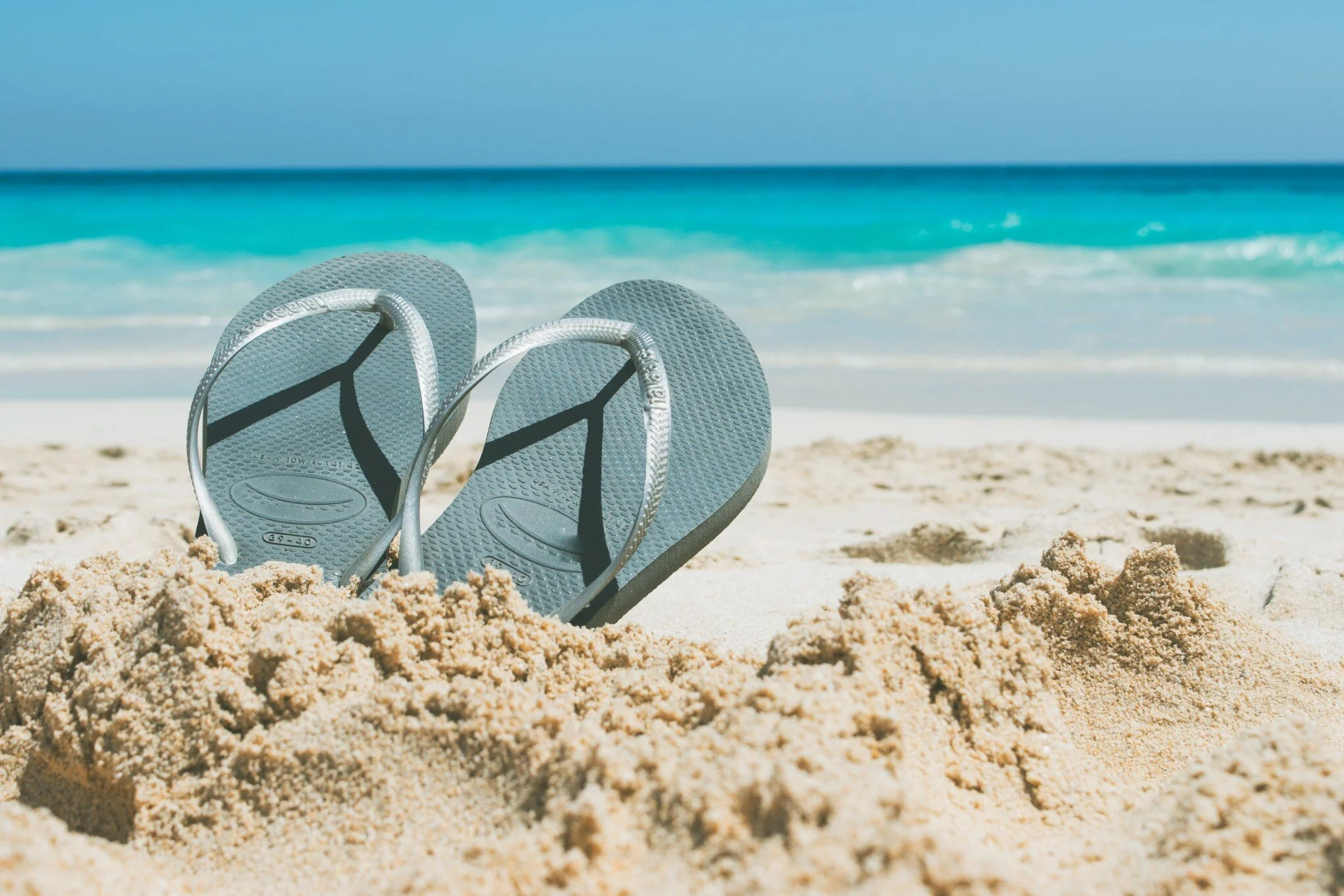 1 Pair of Flip Flops