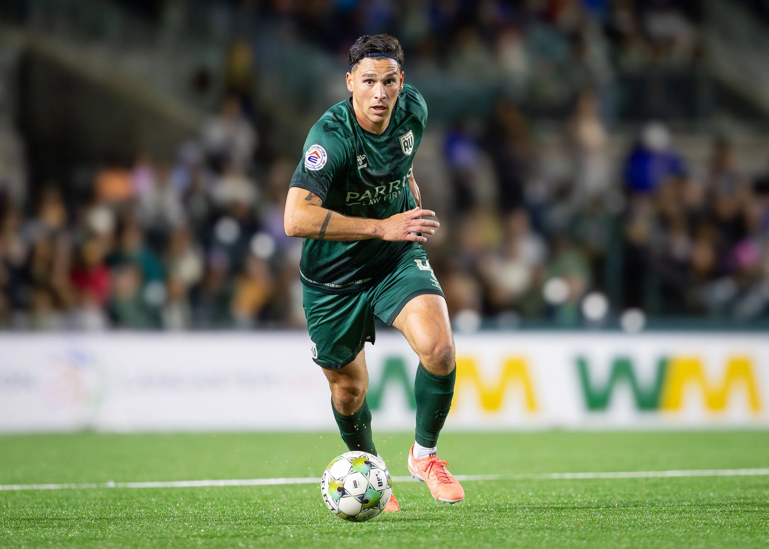 #4-LUCA MASTRANTONIO.jpg