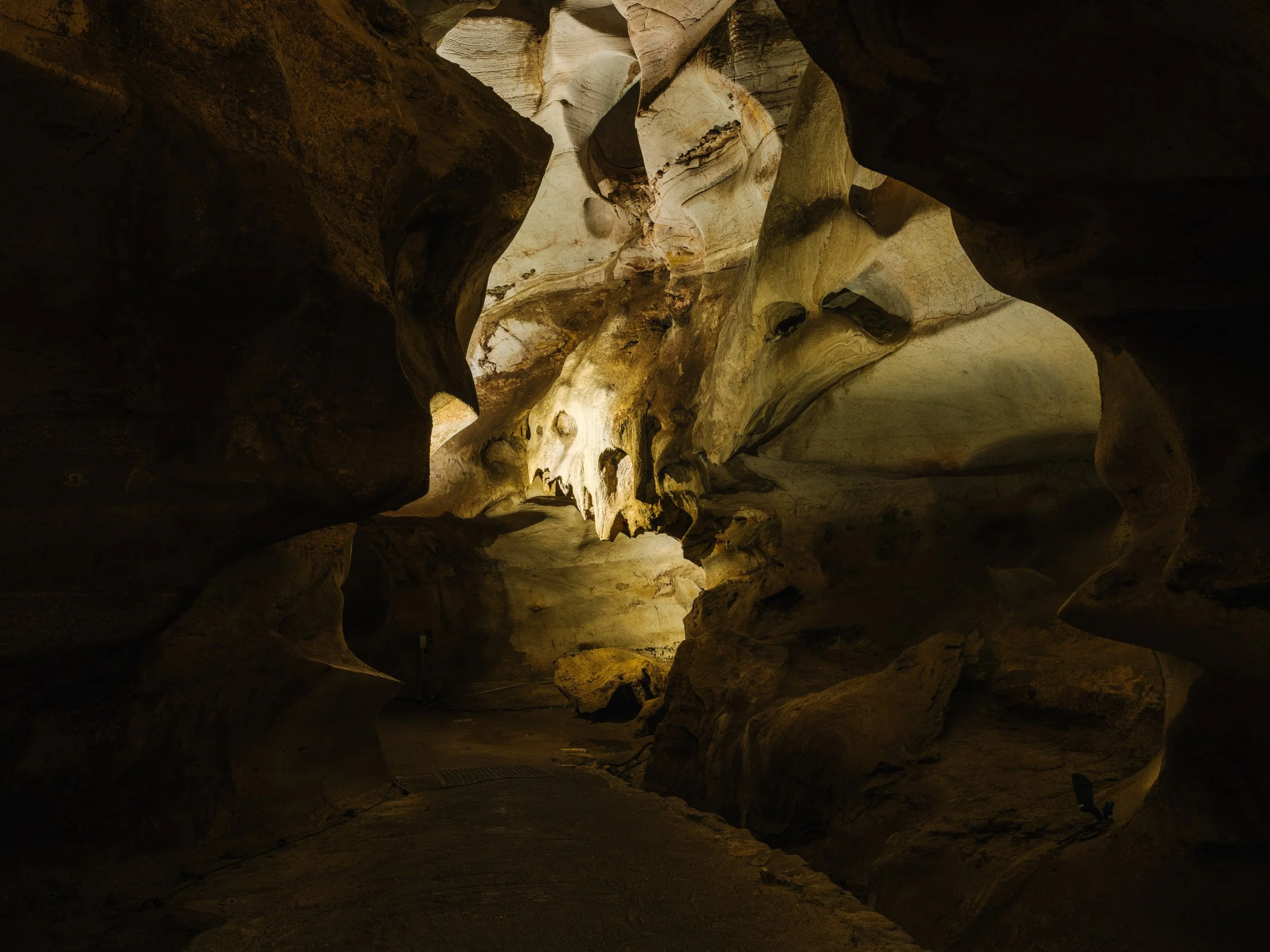 exas-tourism-photography-dave-capote-cave-exploration-28.jpg