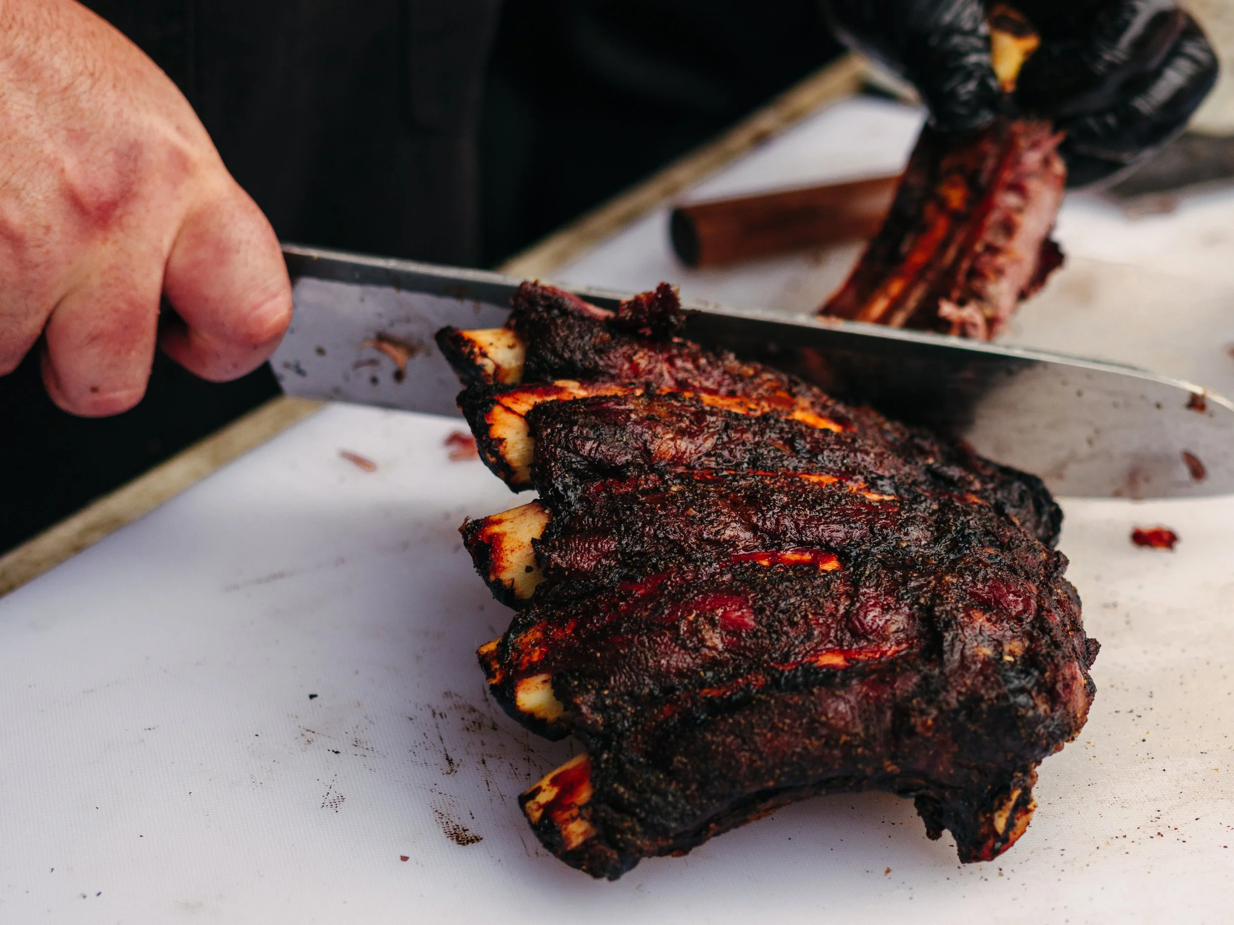 austin-lifestyle-bbq-photography-dave-capote-smoker-food-4.jpg