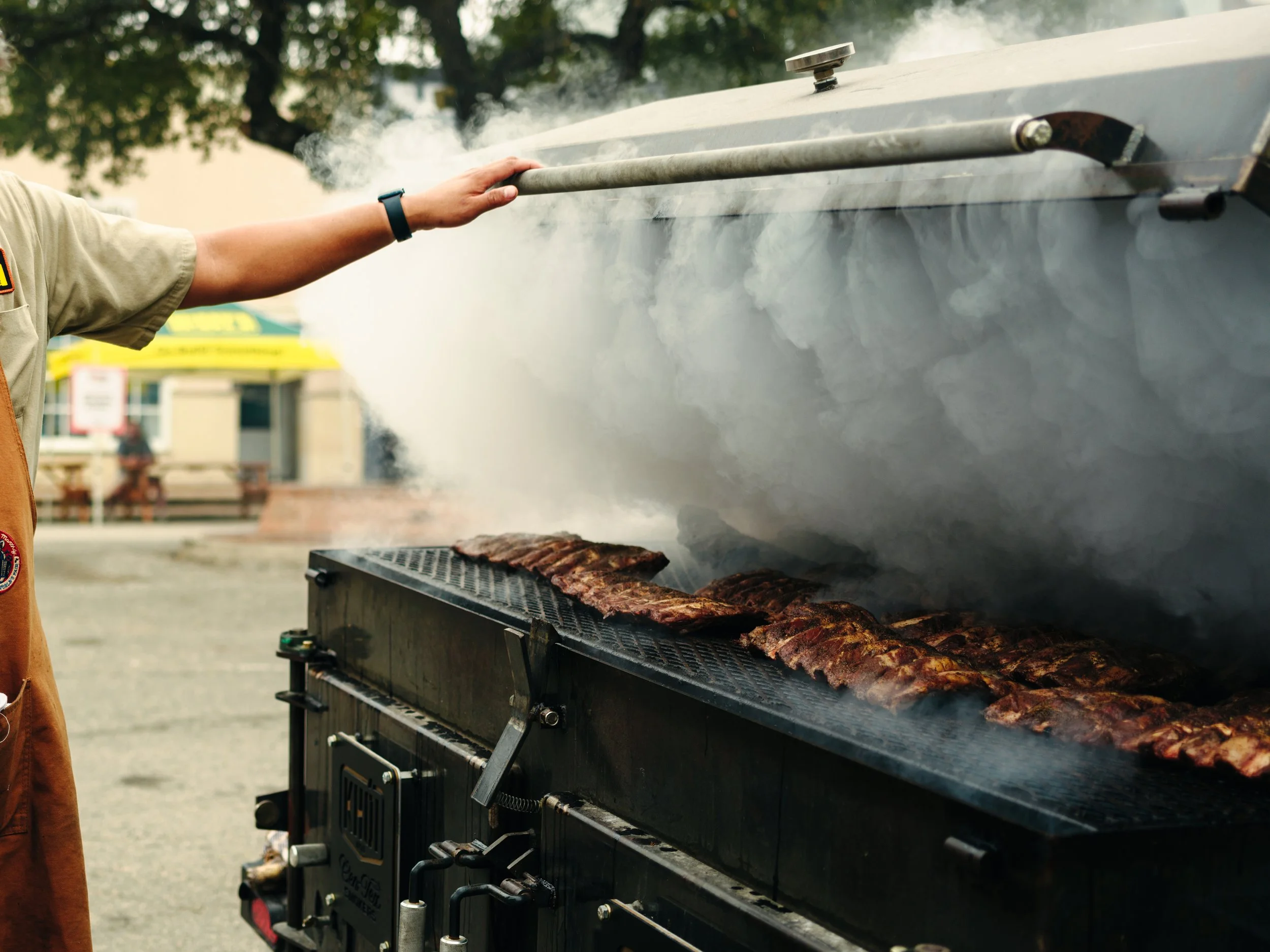 austin-lifestyle-bbq-photography-dave-capote-smoker-food-3.jpg