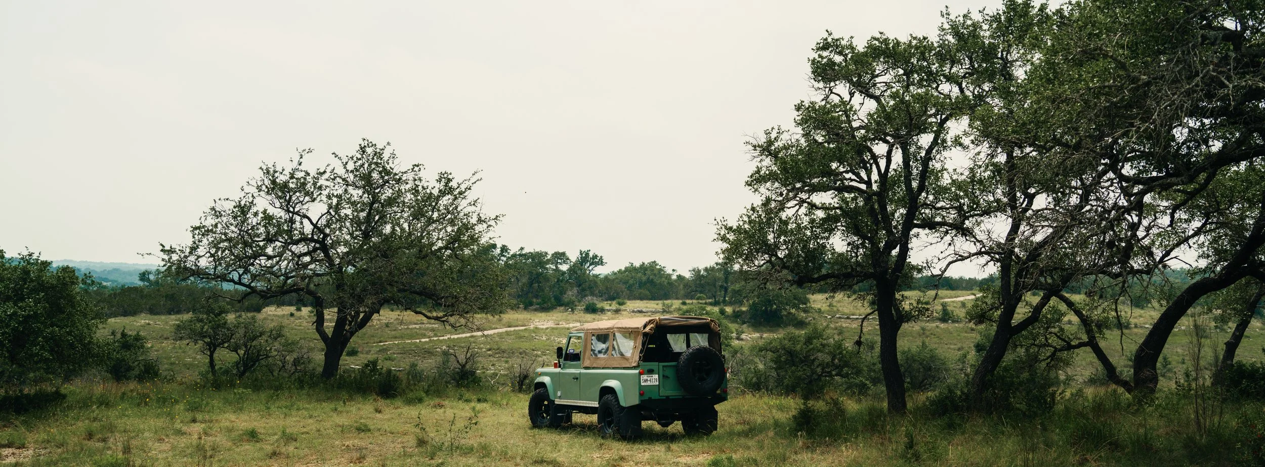 austin-automotive-photography-dave-capote-classic-land-rover-defender-5.jpeg