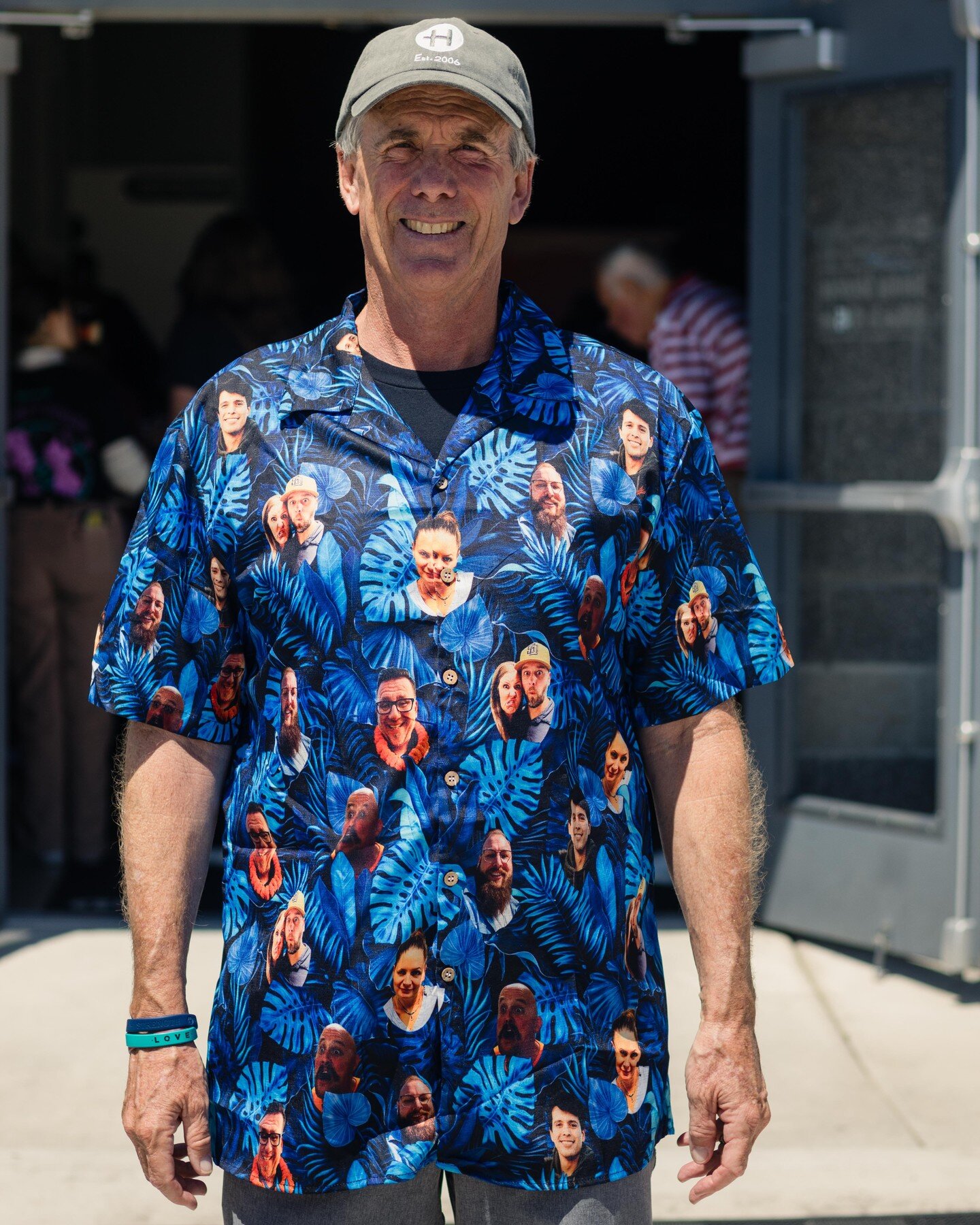Okay Hope-ers, help us settle a debate... Should this amazing shirt be Bill's Sunday uniform from now on? Vote by commenting with a YES or a NO!