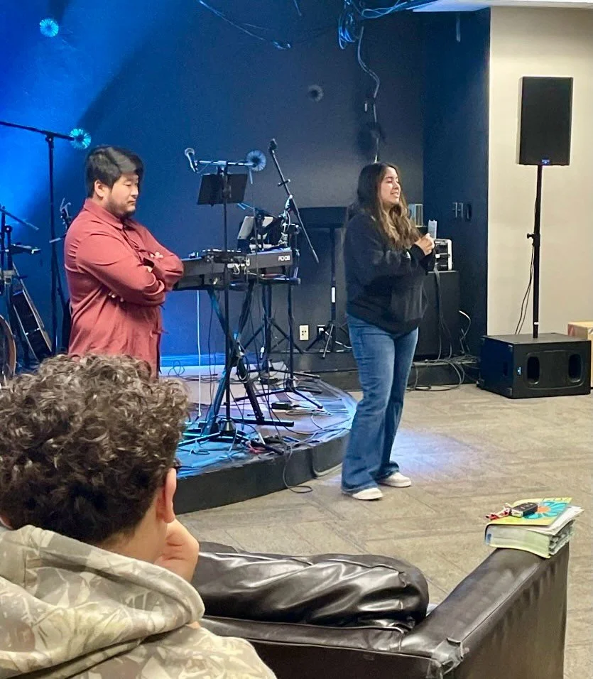 We had a great Rebellion Sunday! @c.h.a.n.g.d.a.e &amp; @nataliaskittles1 explained how 🙏 helps with pressure and we learned that @hayhay_ariel can squat @joeluithoven but @b_loney58 has way better form!